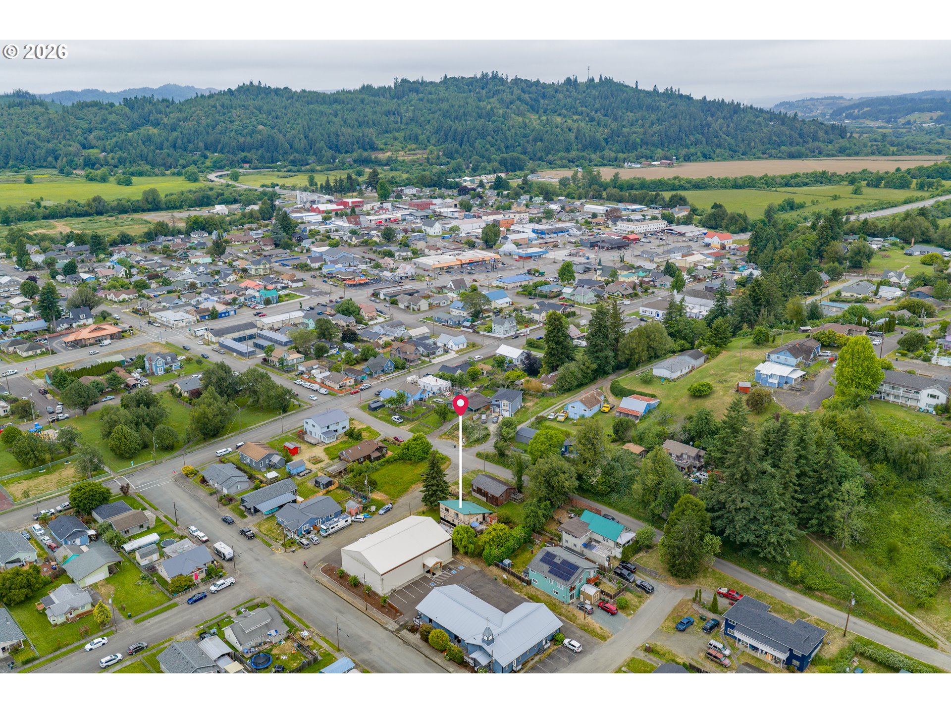 main property photo 30