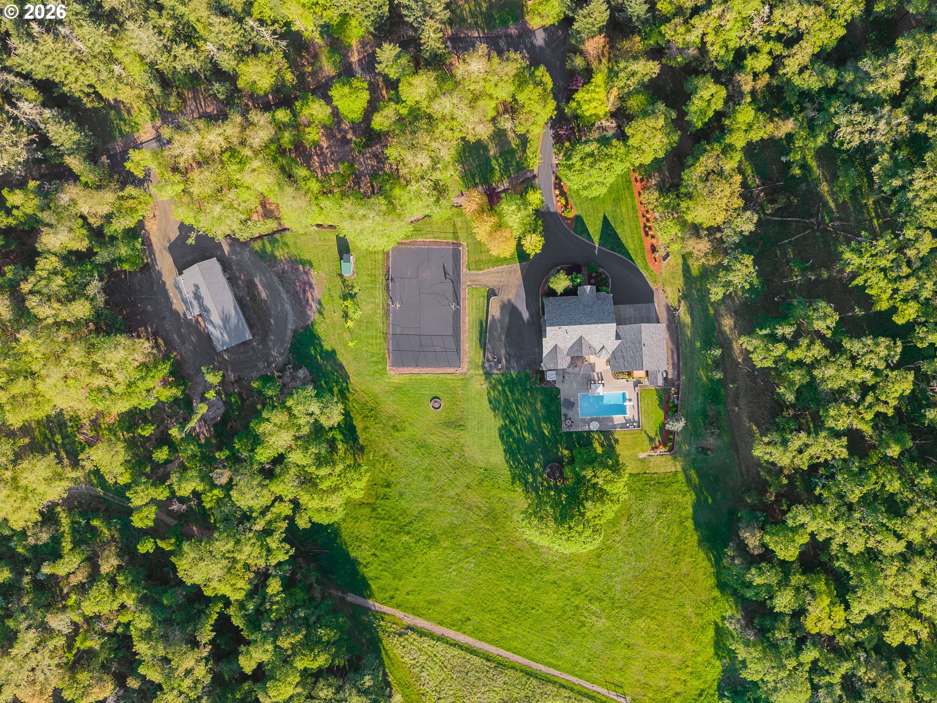 main property photo 41