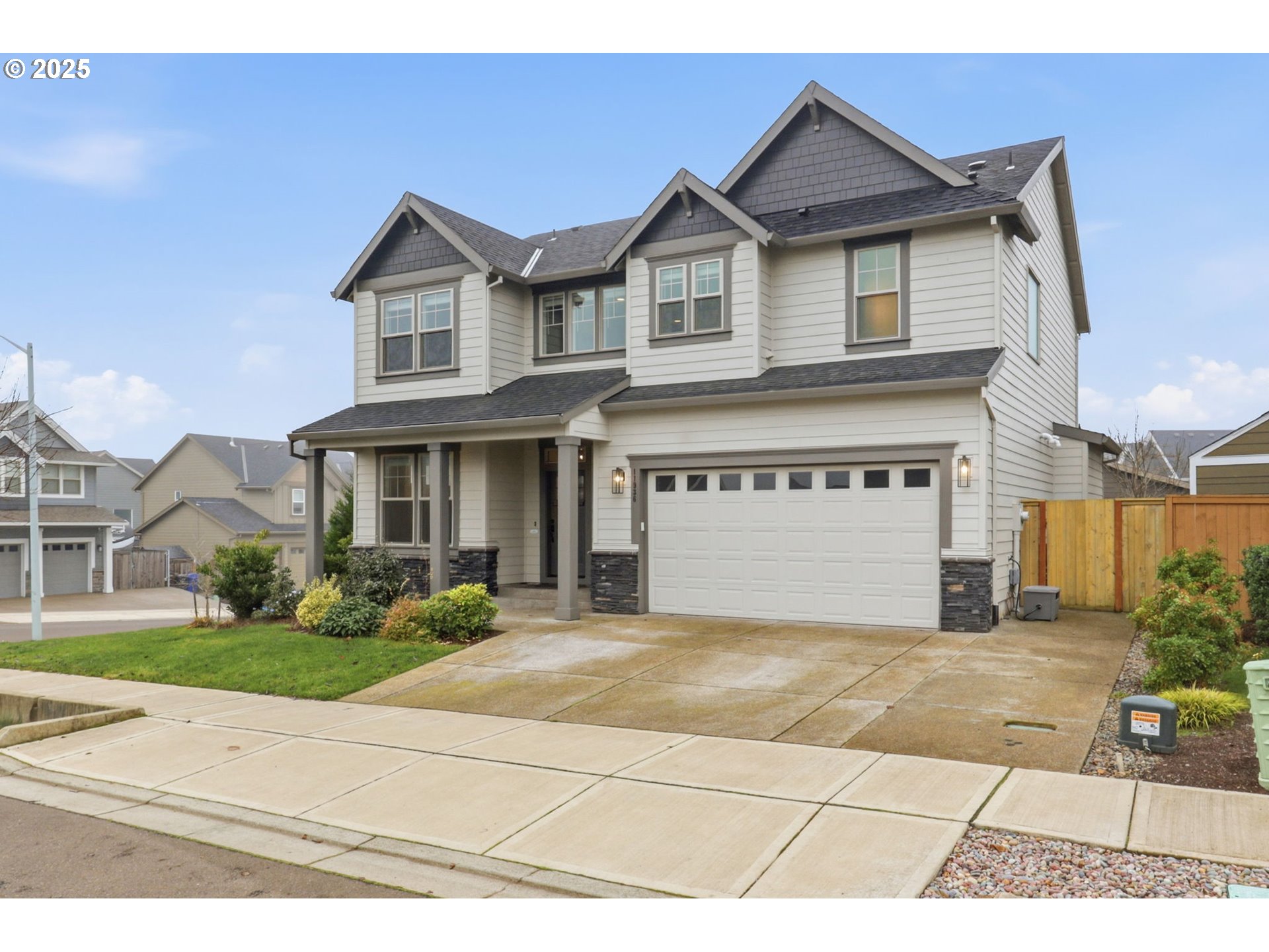 property viewer photo 1