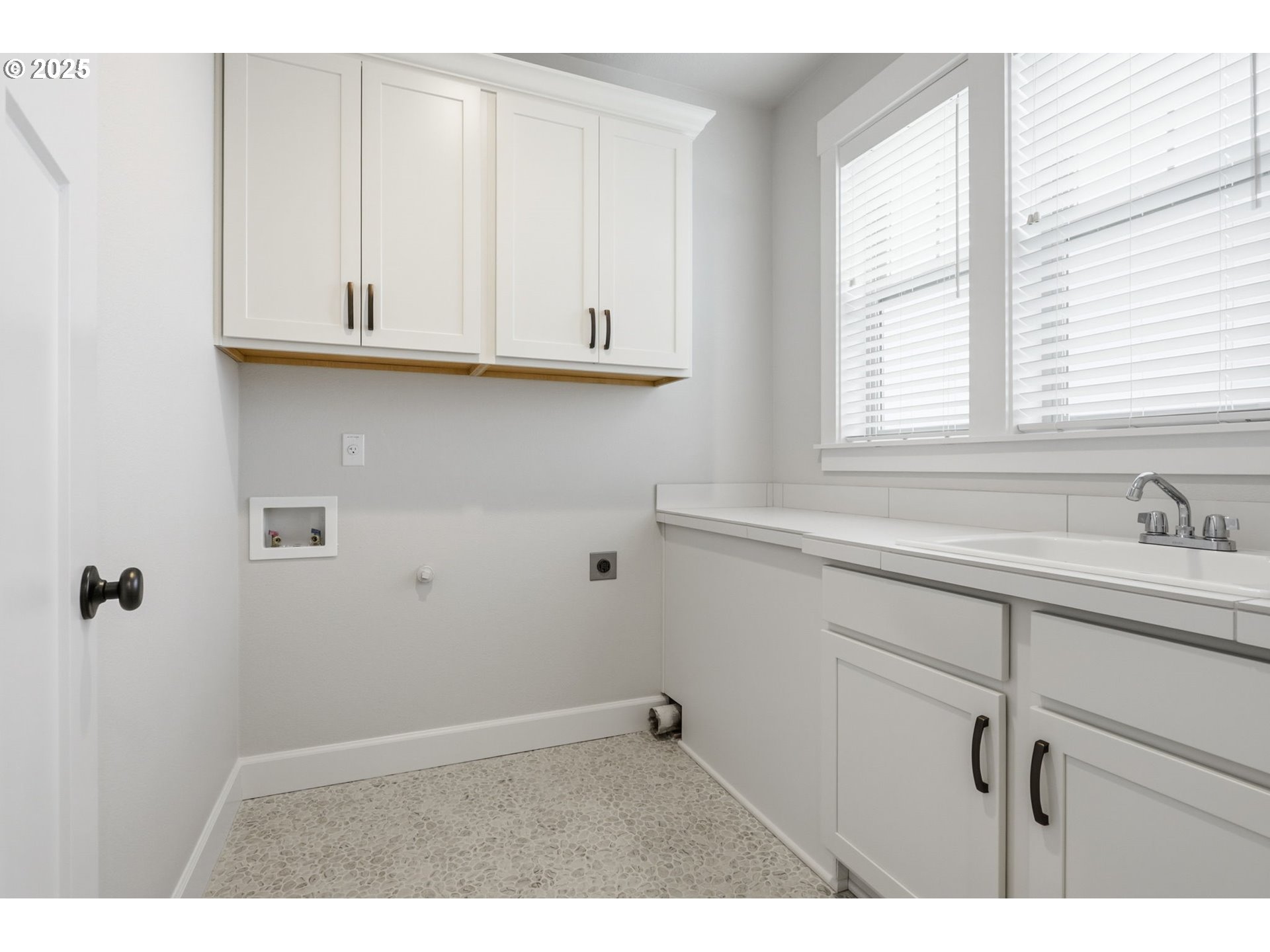 property viewer photo 21