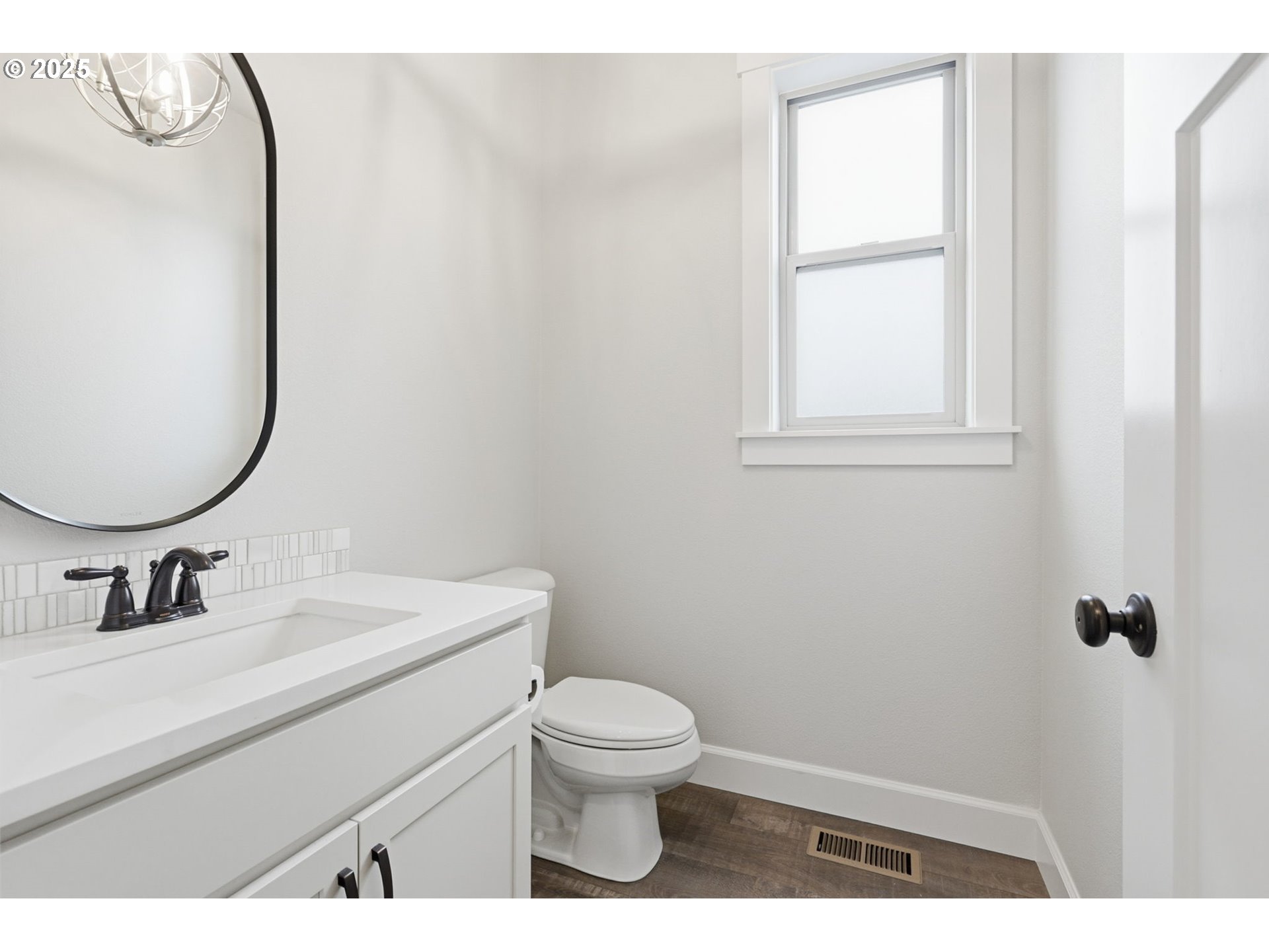 property viewer photo 8