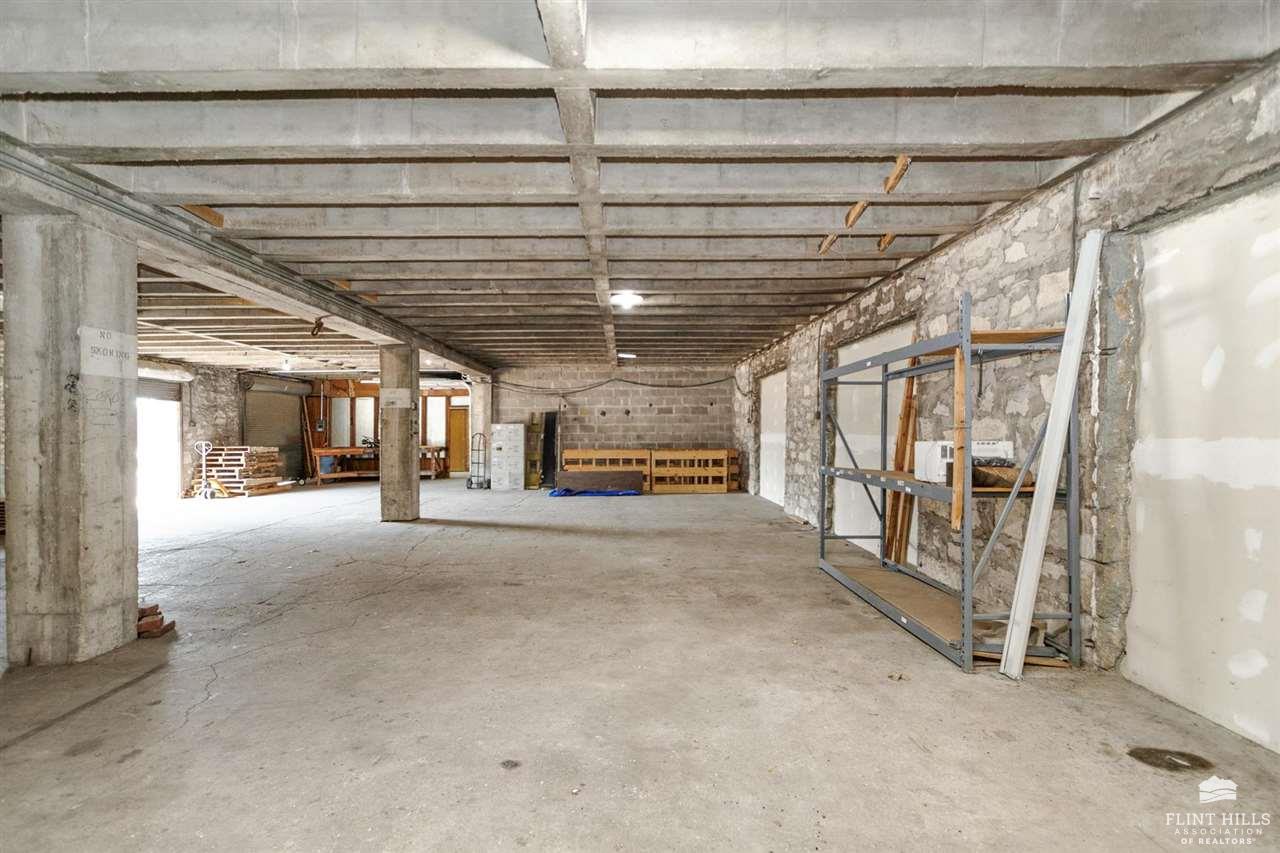 main property photo 12