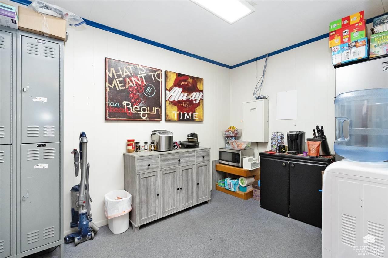 main property photo 46