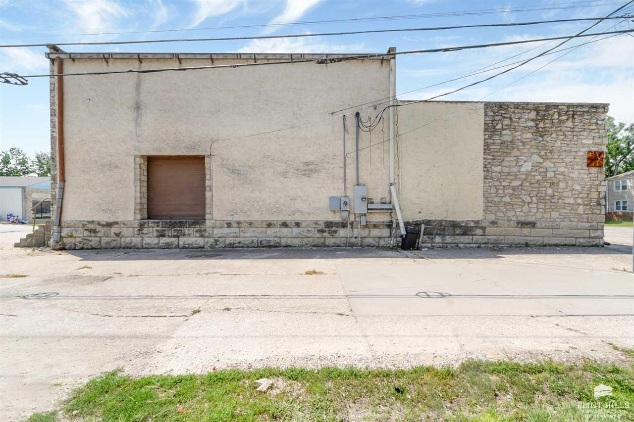 main property photo 51