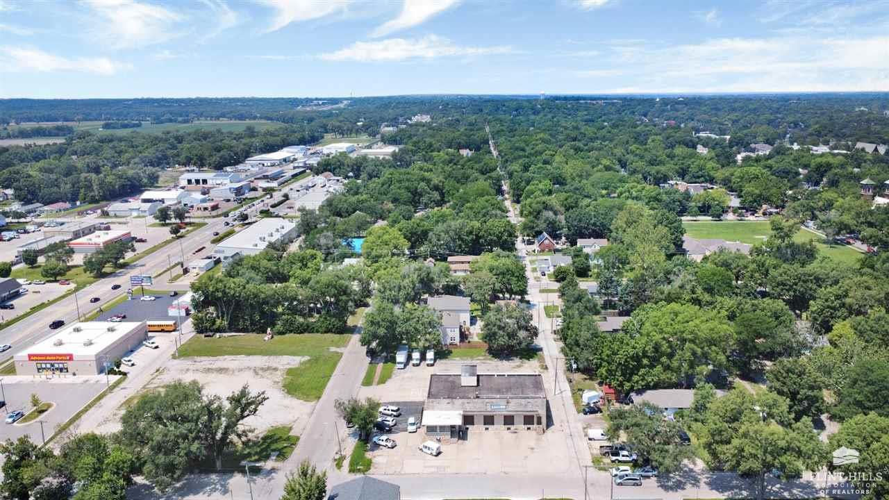 main property photo 60