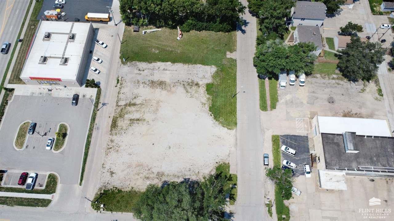 main property photo 67