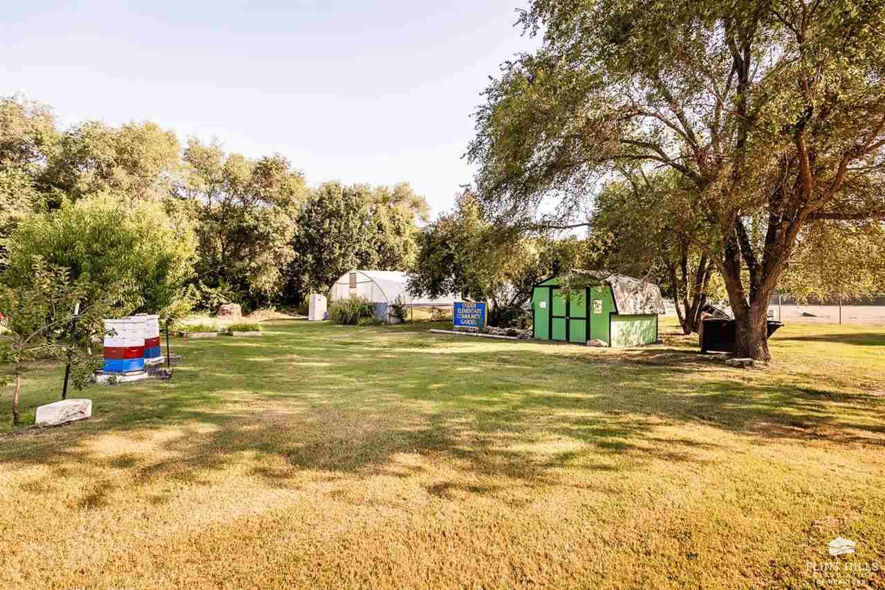 main property photo 10