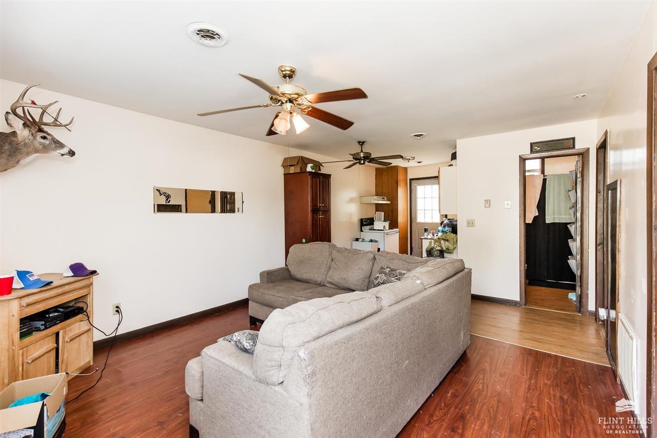 main property photo 11