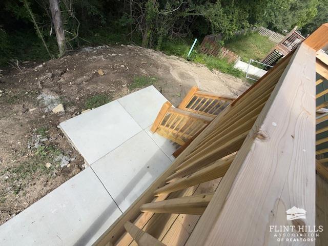 main property photo 16