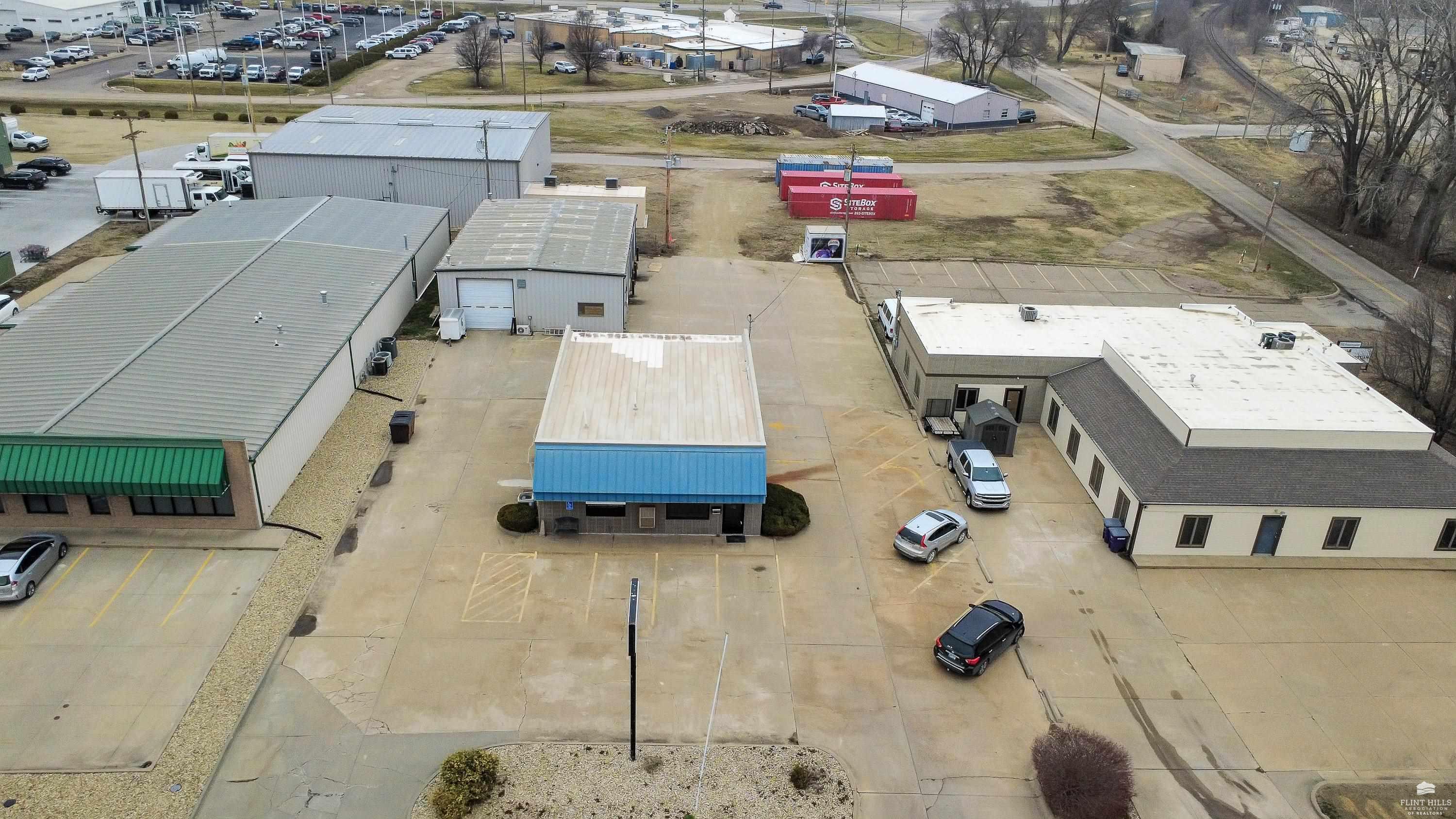 main property photo 4