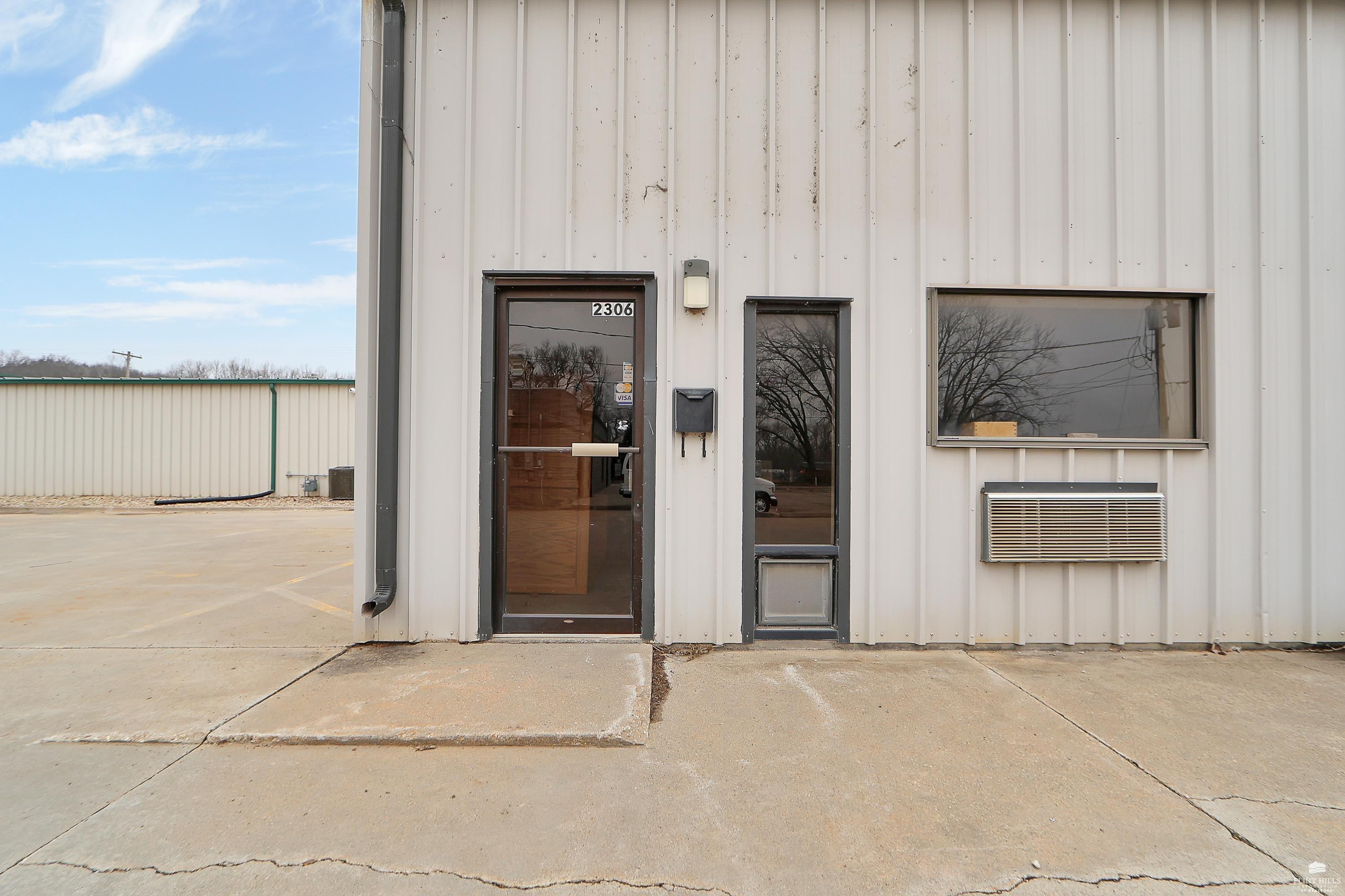main property photo 45