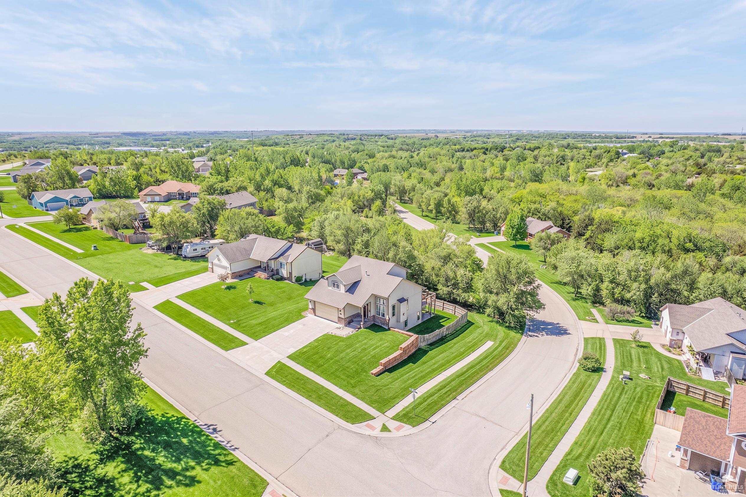 main property photo 50