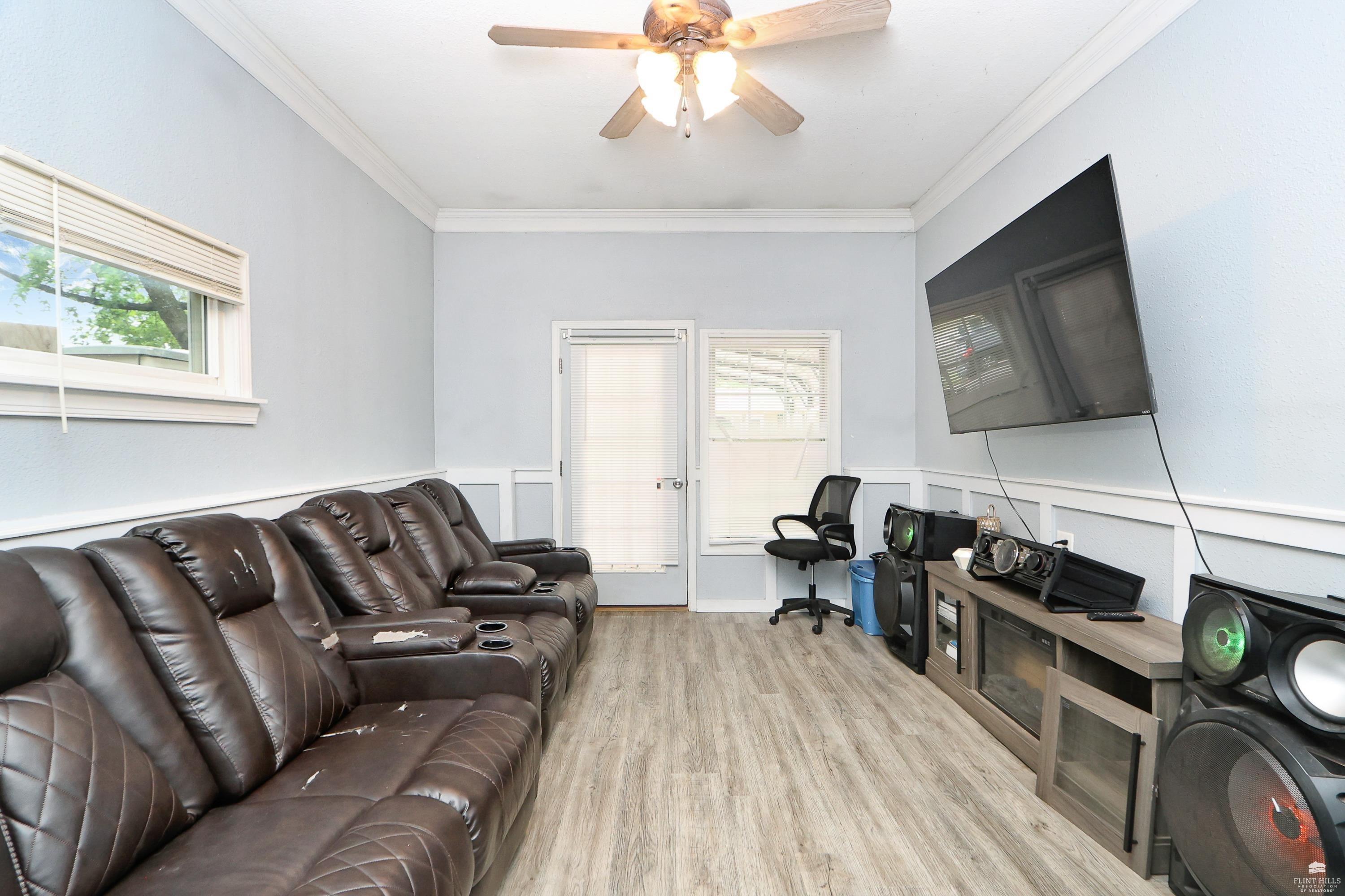 main property photo 21