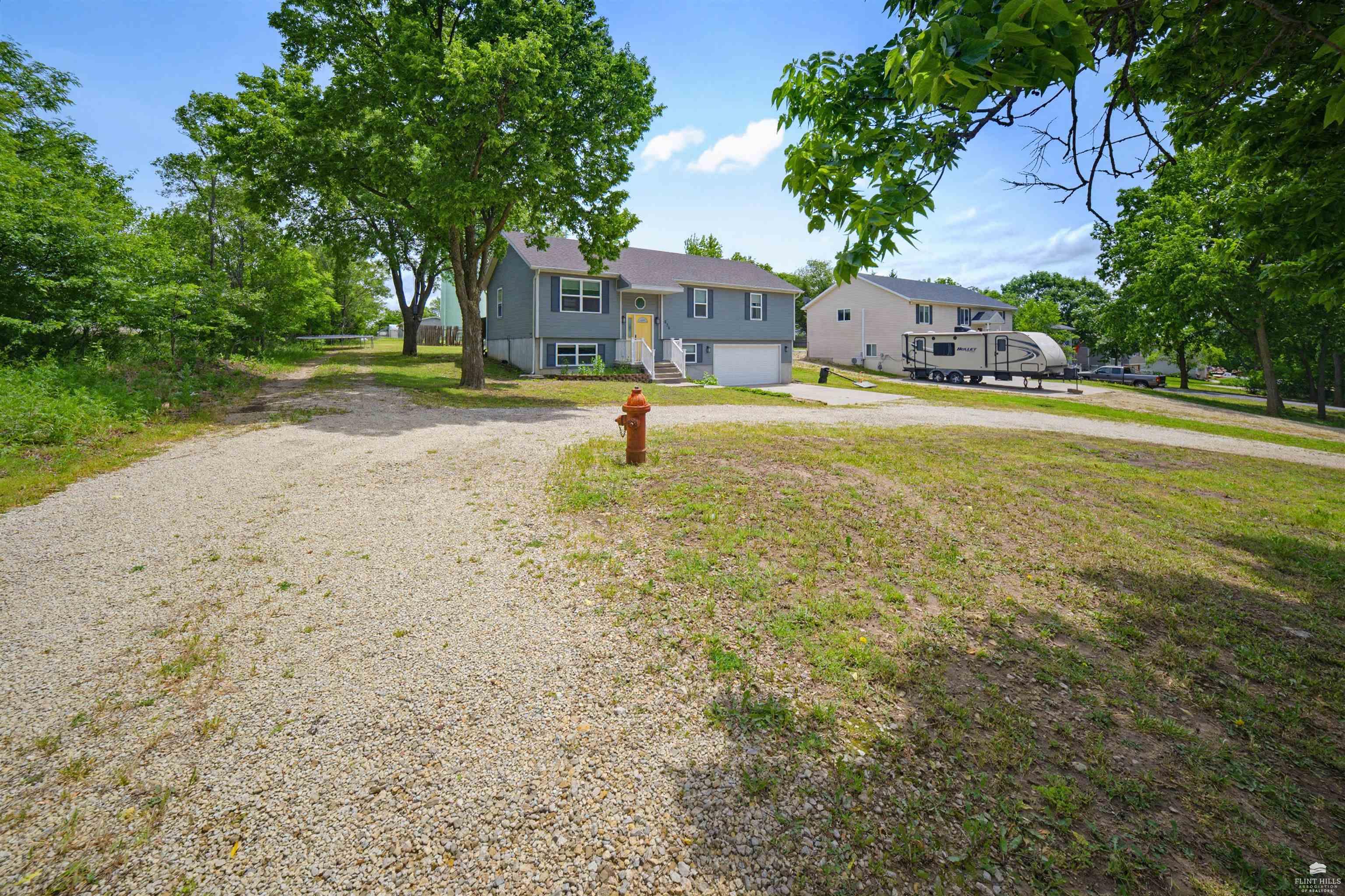 main property photo 51