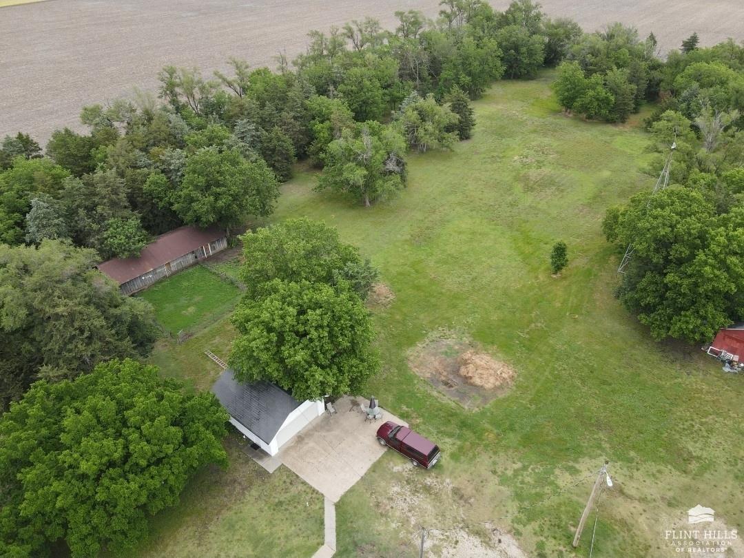 main property photo 38