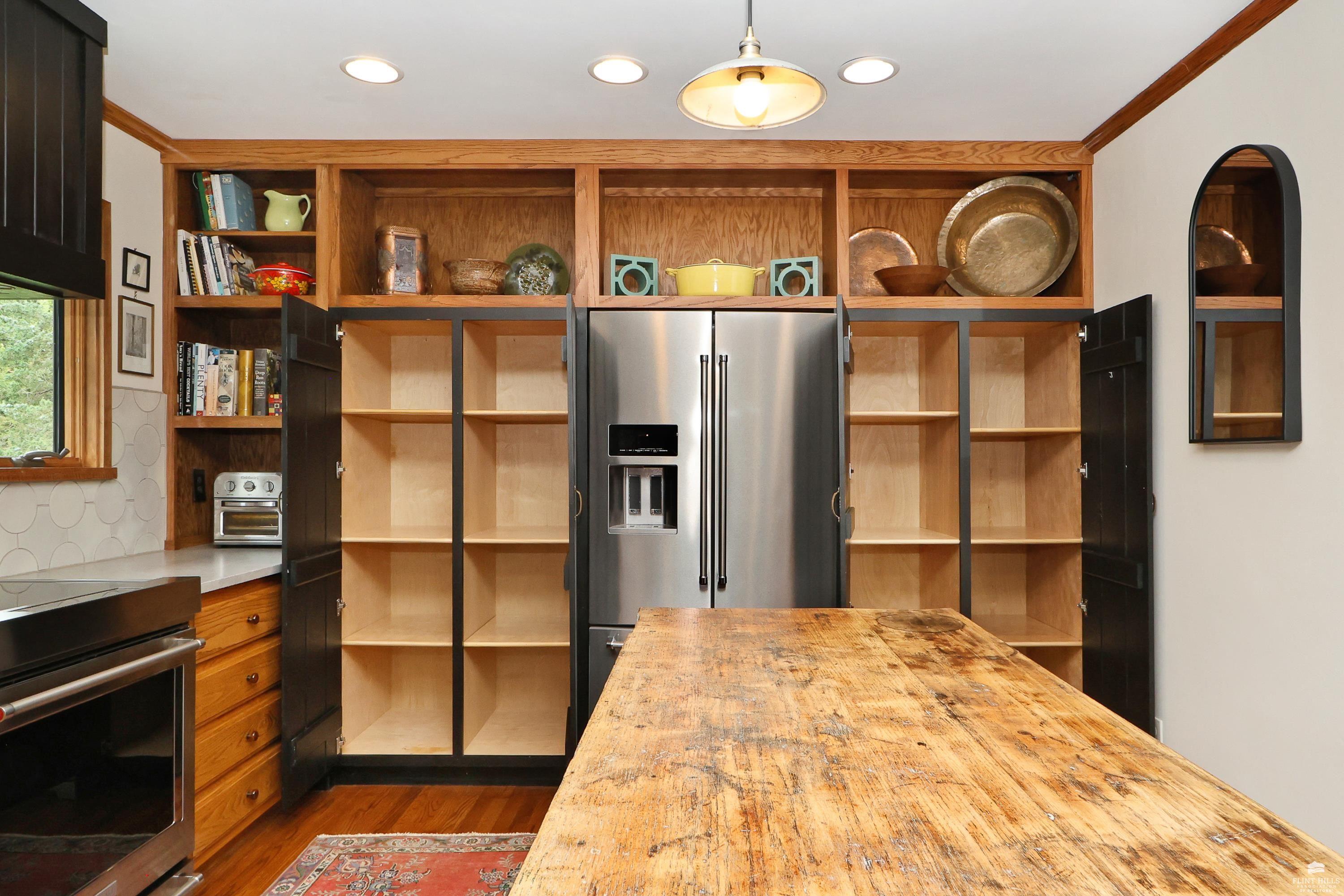 main property photo 37