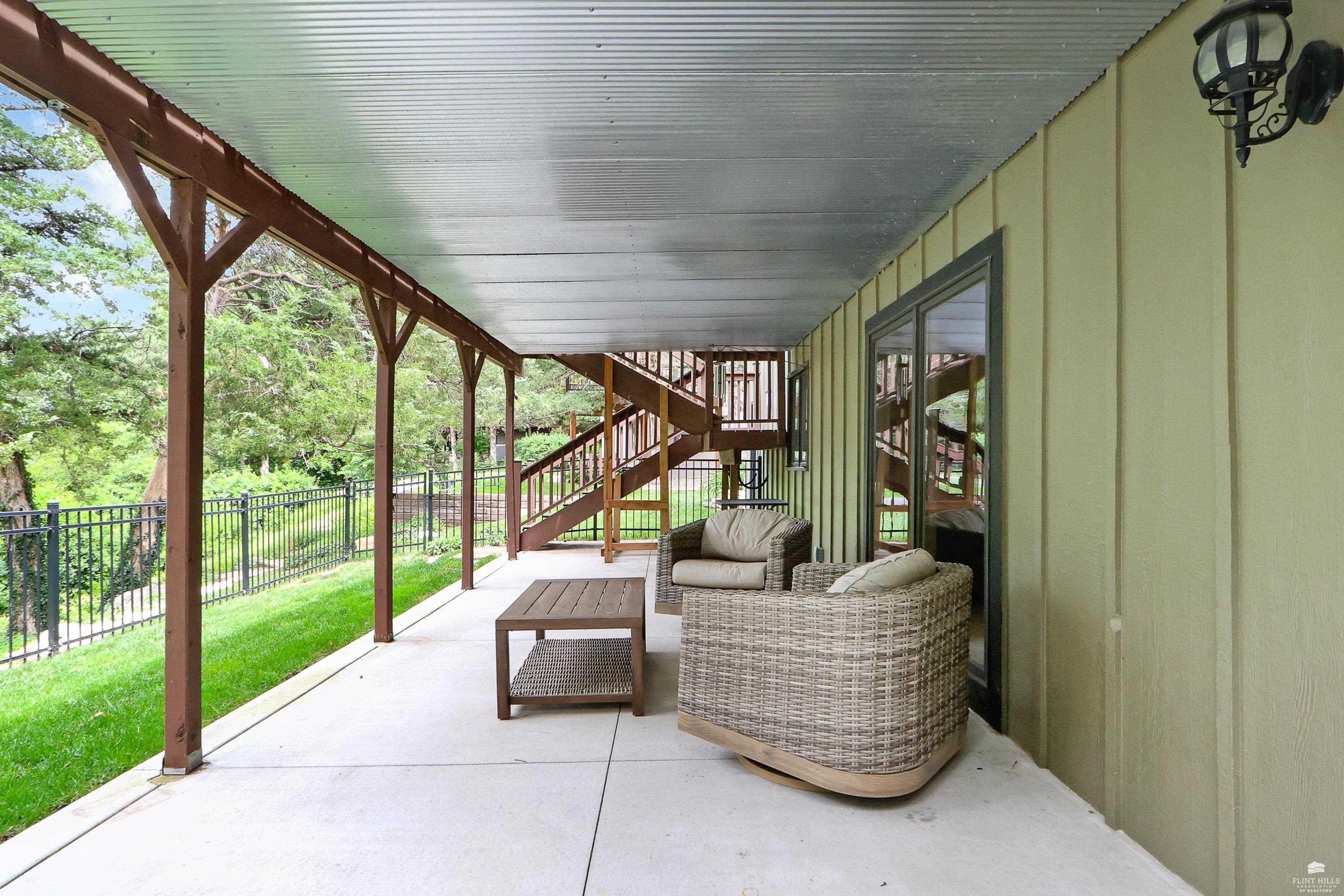 main property photo 67