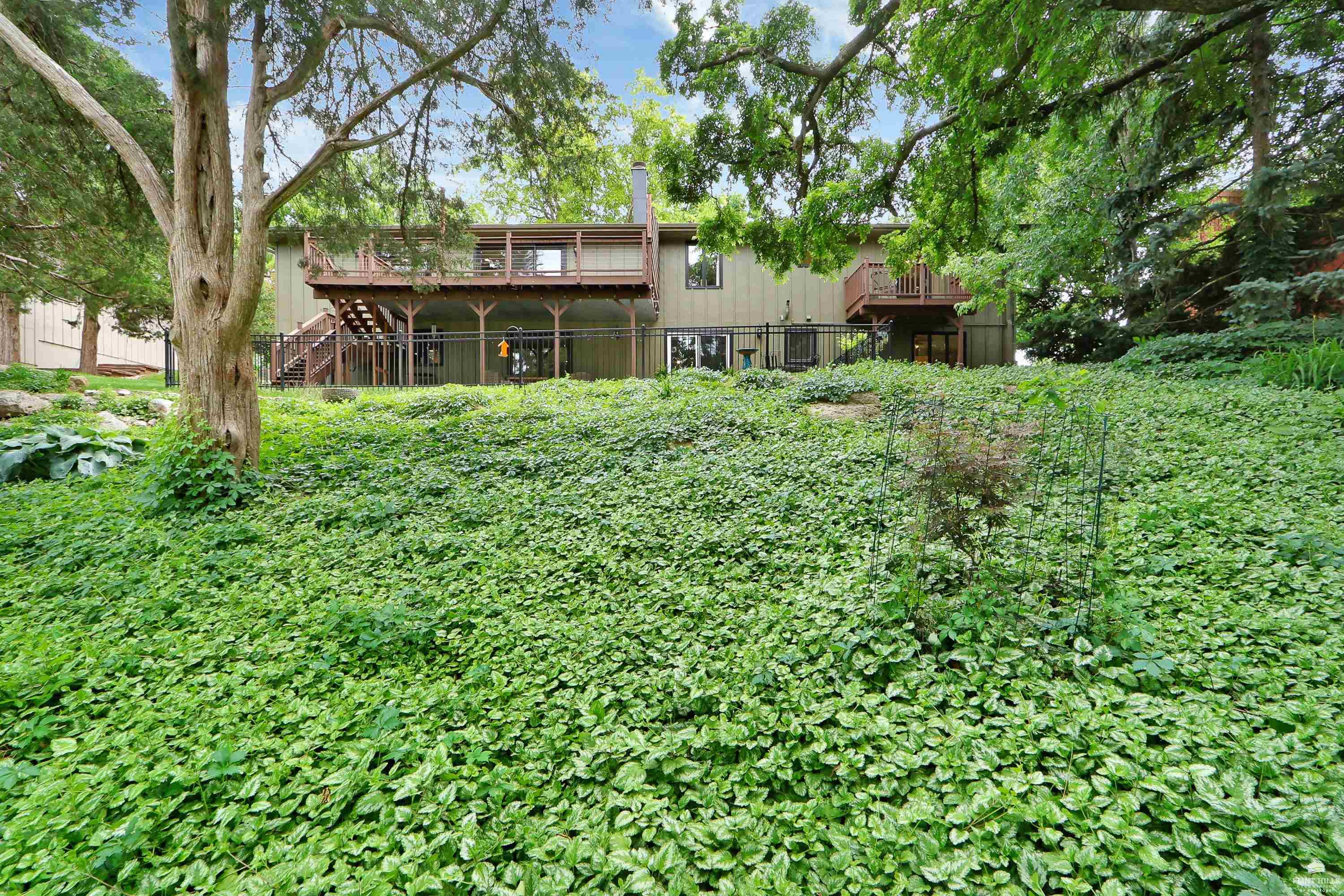 main property photo 76