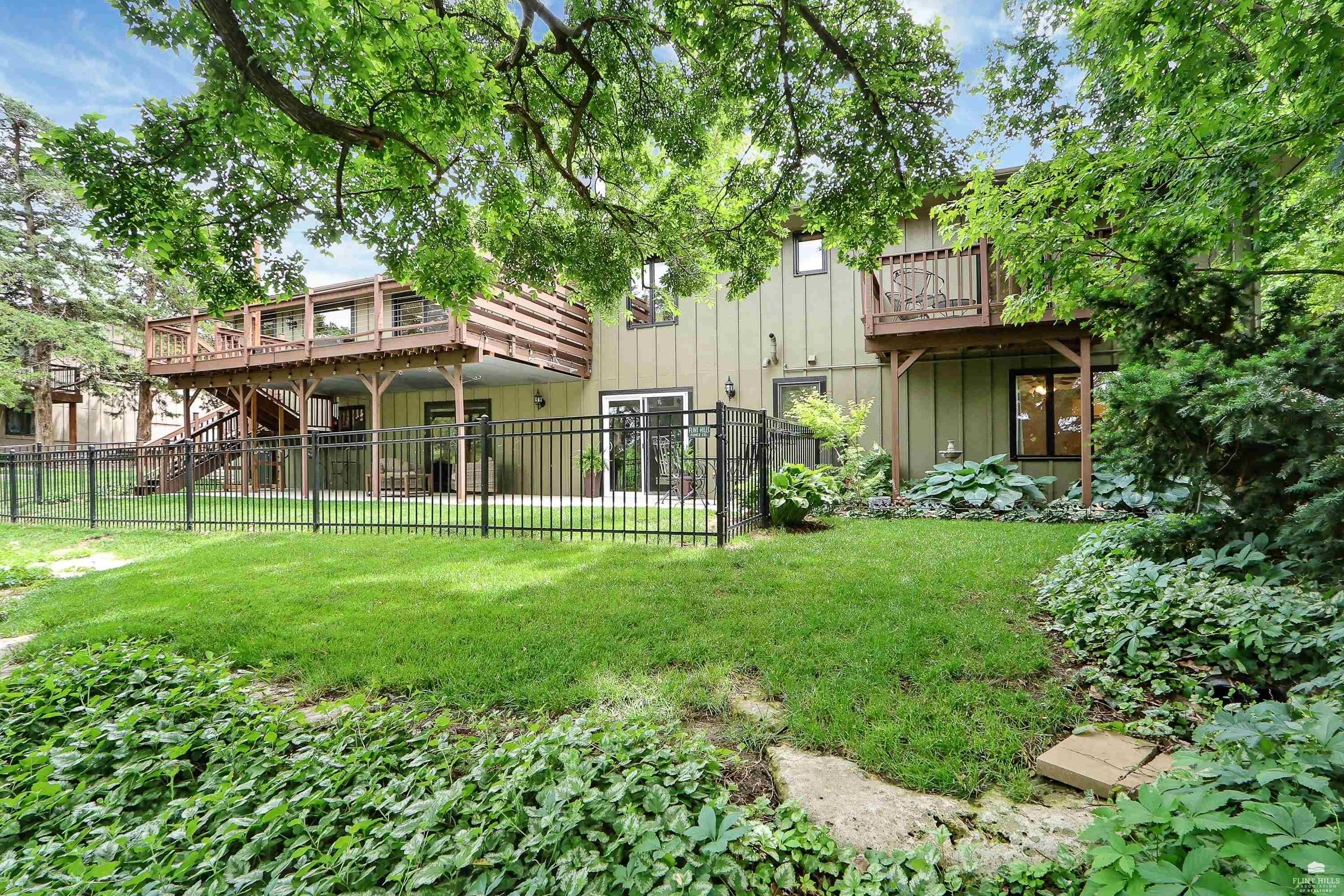 main property photo 77
