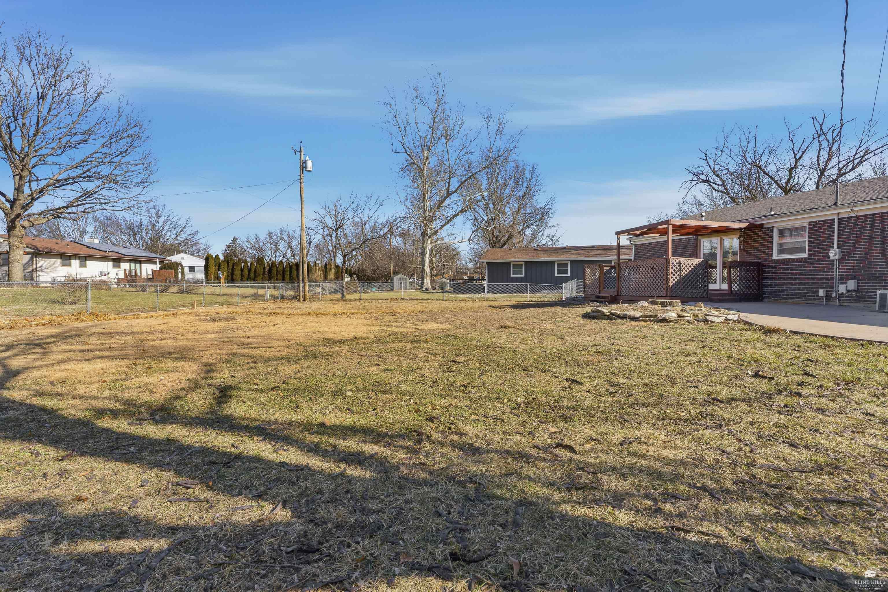main property photo 36