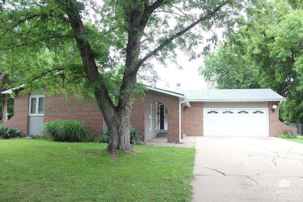 main property photo 46
