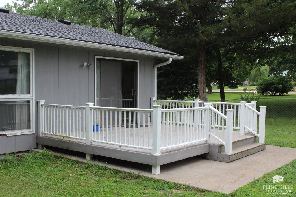 main property photo 7