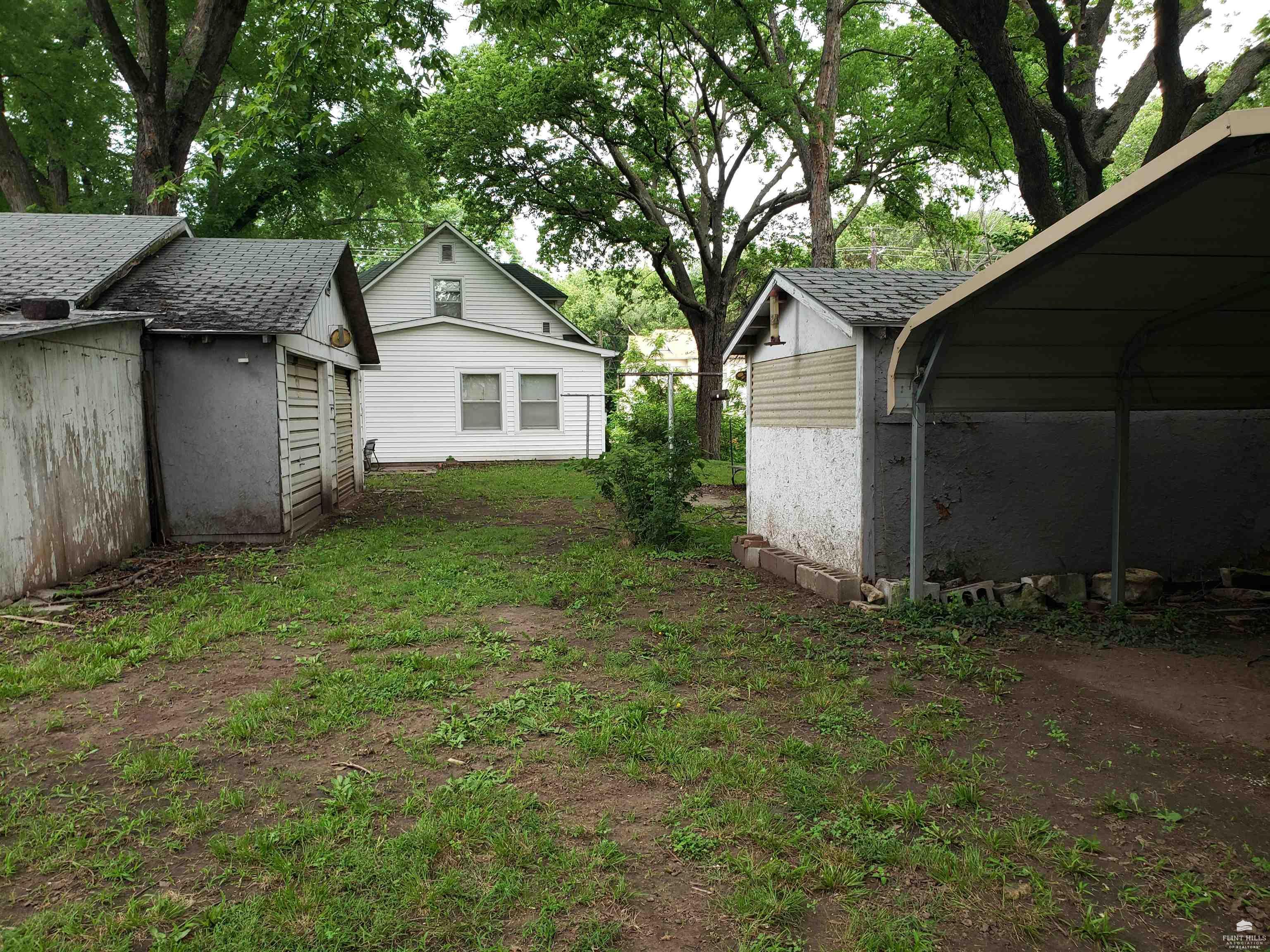 main property photo 36