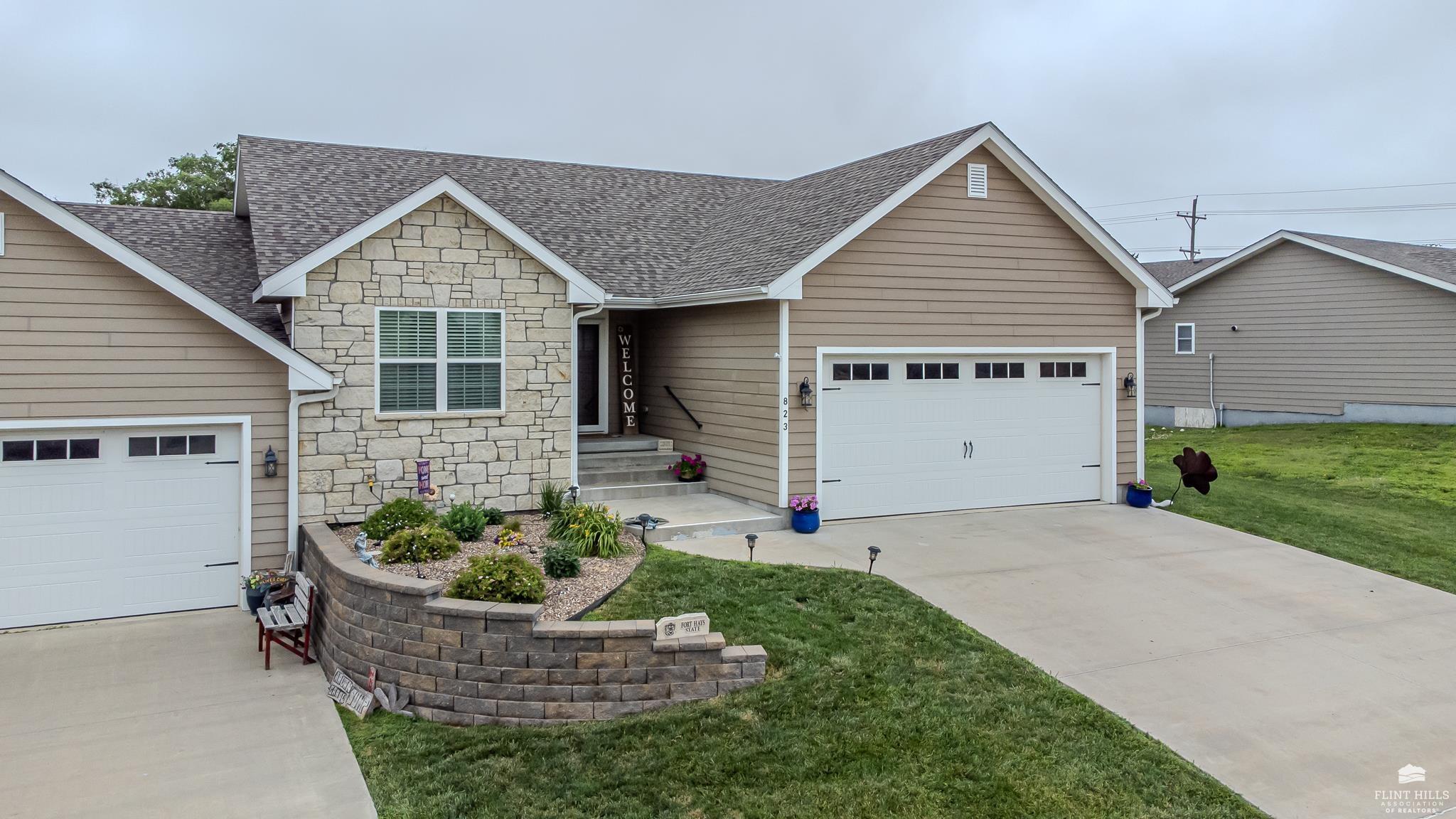main property photo 0
