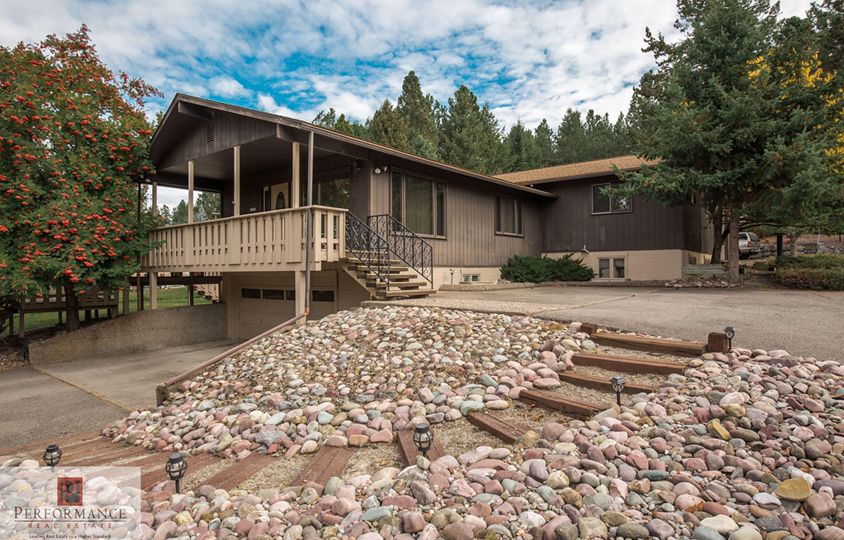 15322 Woods Bay Point Rd, Bigfork, MT 59911