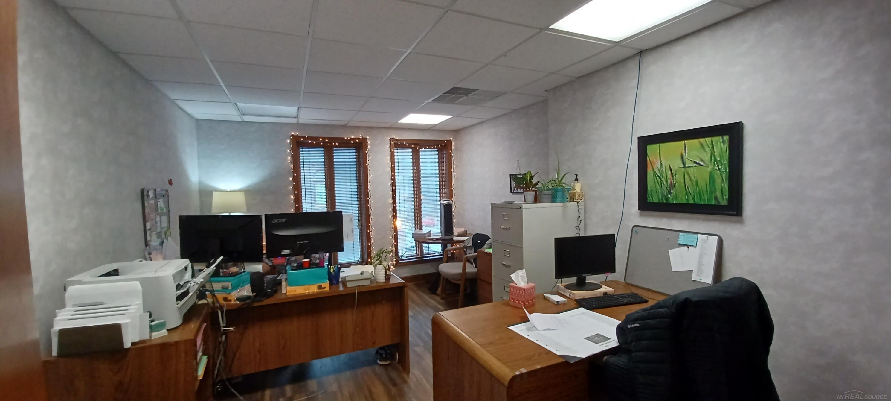 main property photo 16