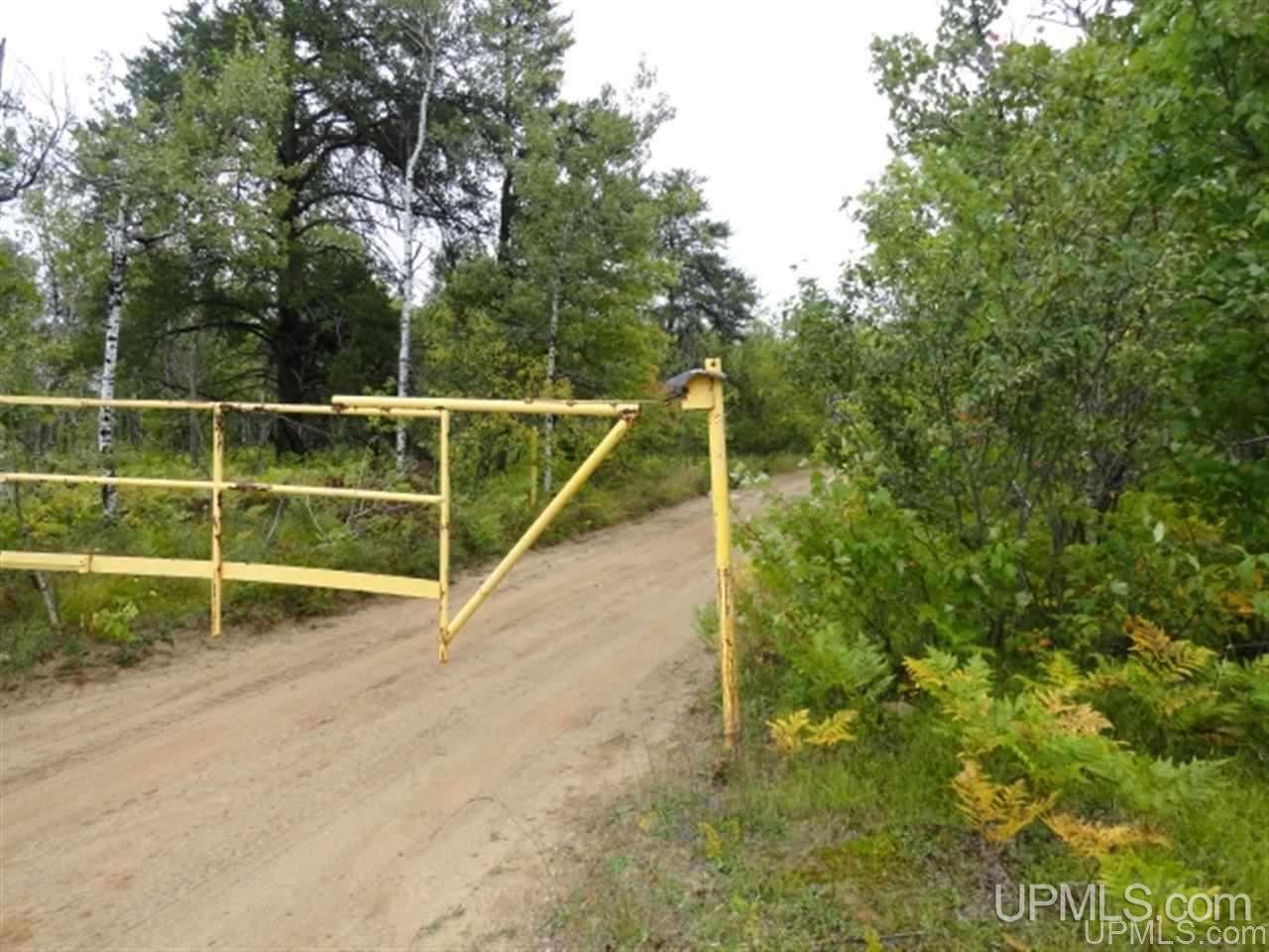 main property photo 23