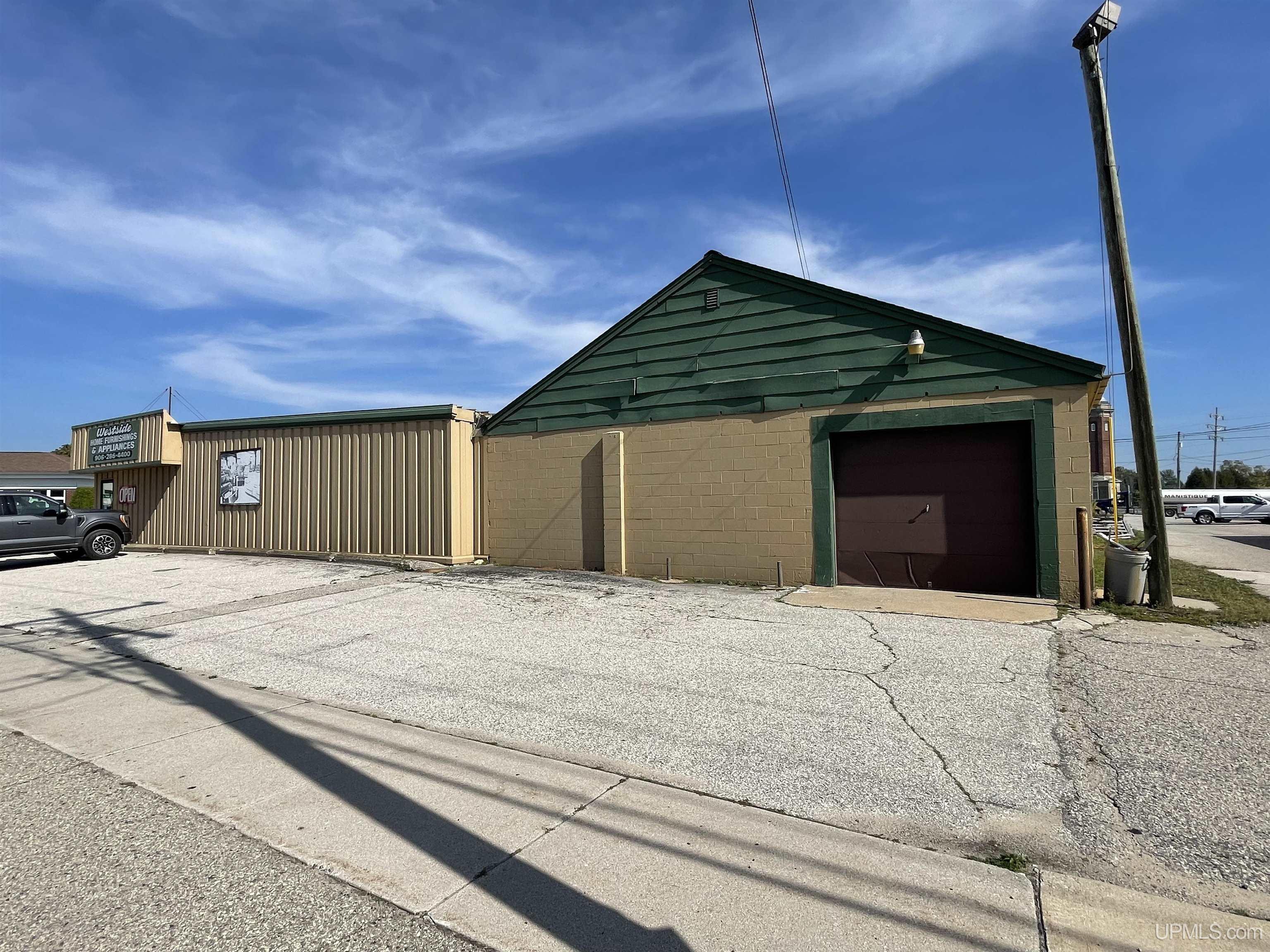 main property photo 22