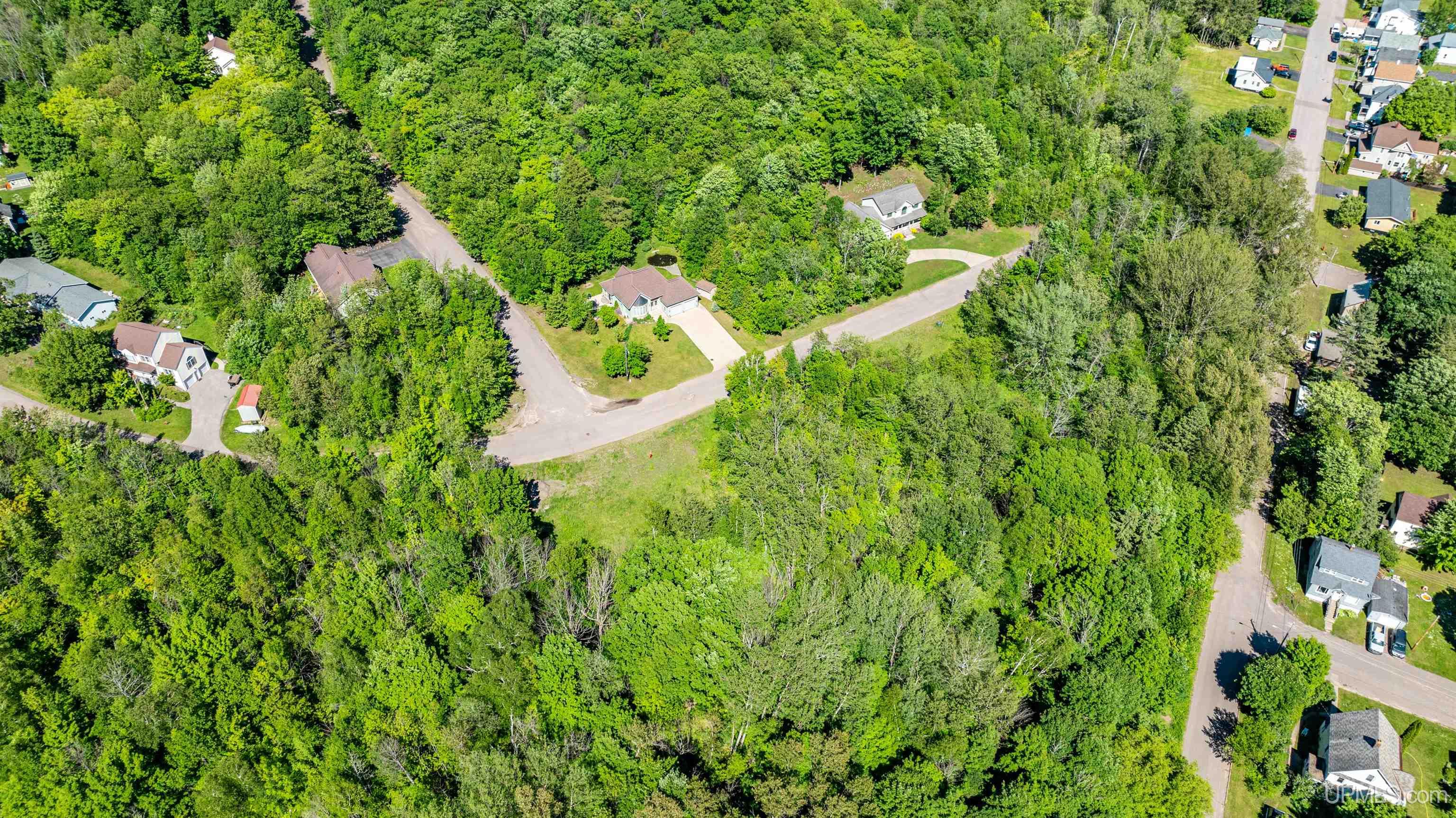main property photo 19