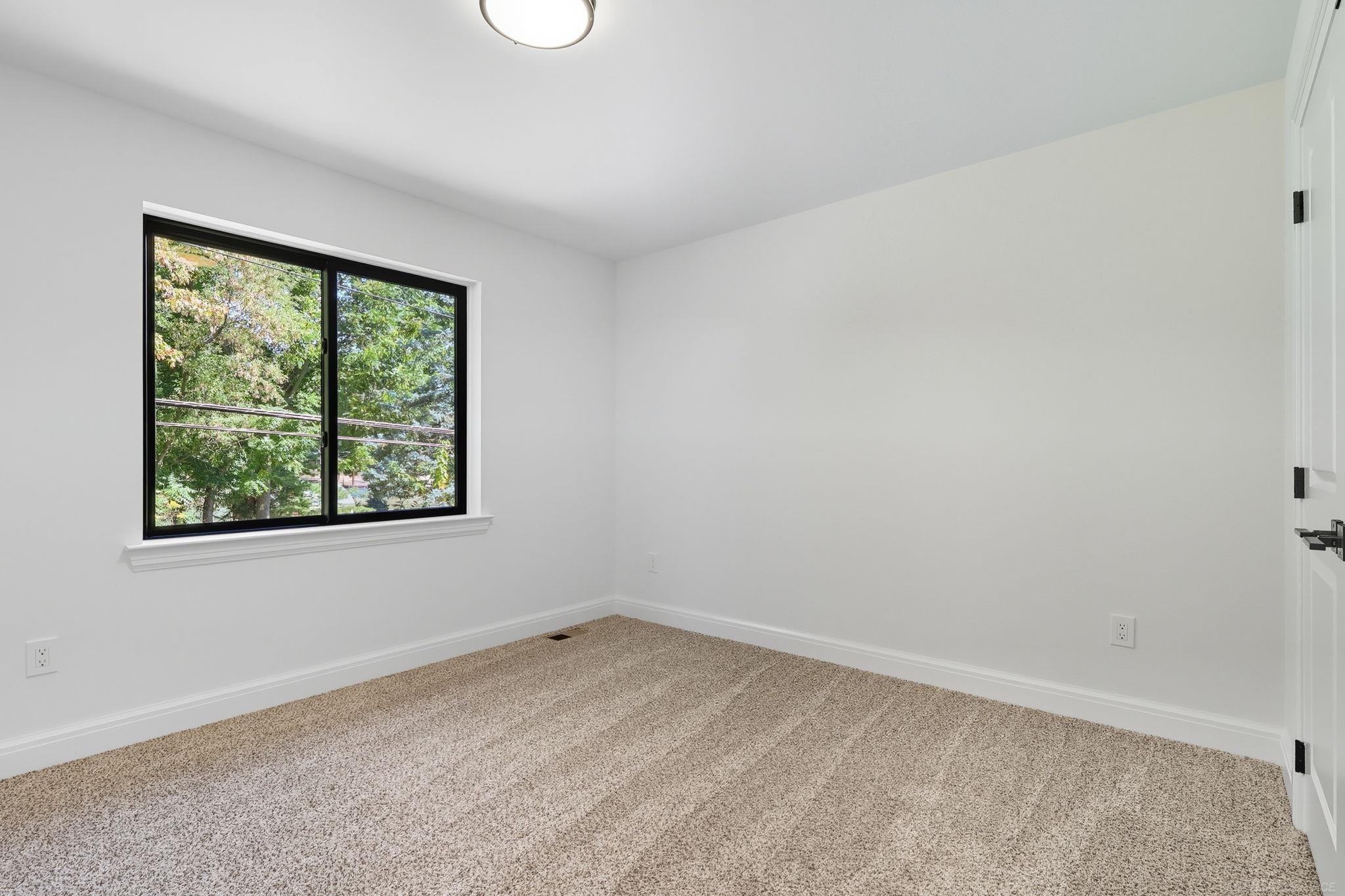 property viewer photo 39