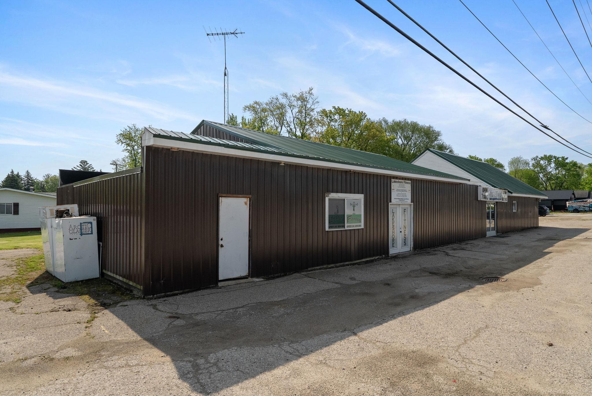 main property photo 54
