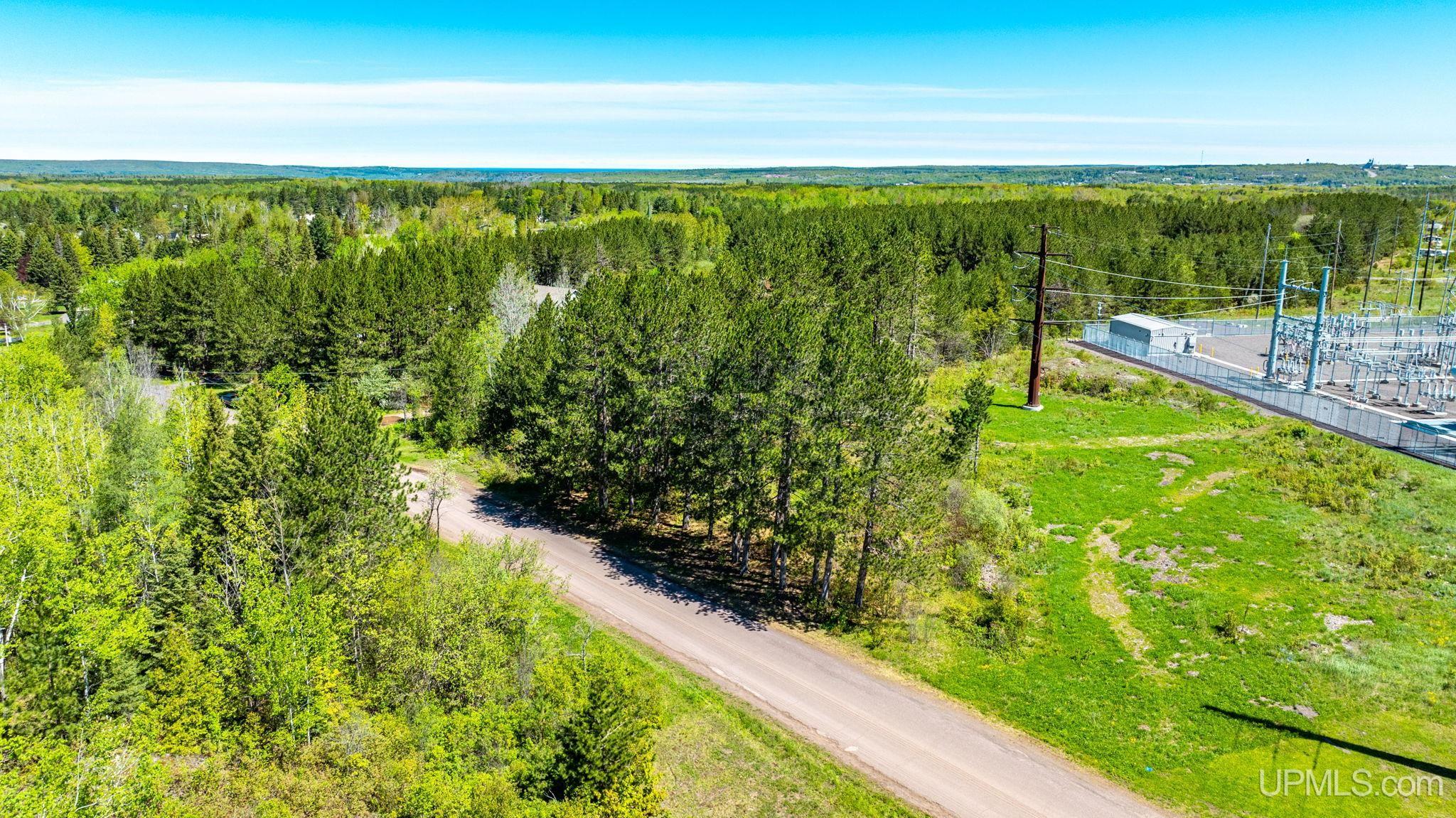main property photo 8