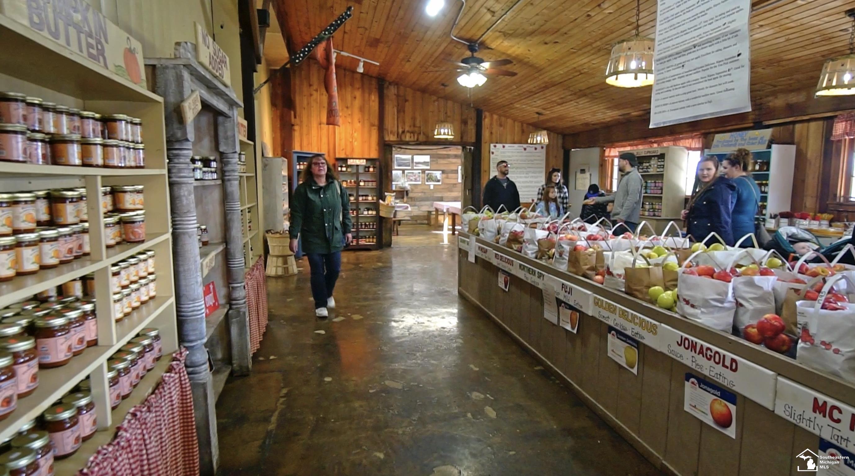 main property photo 6