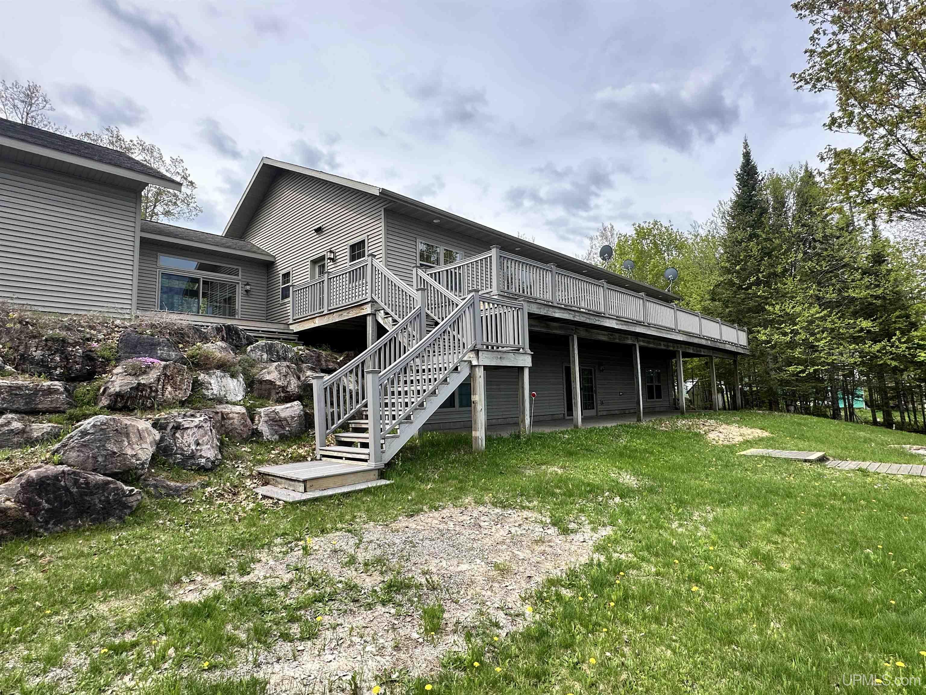 main property photo 49