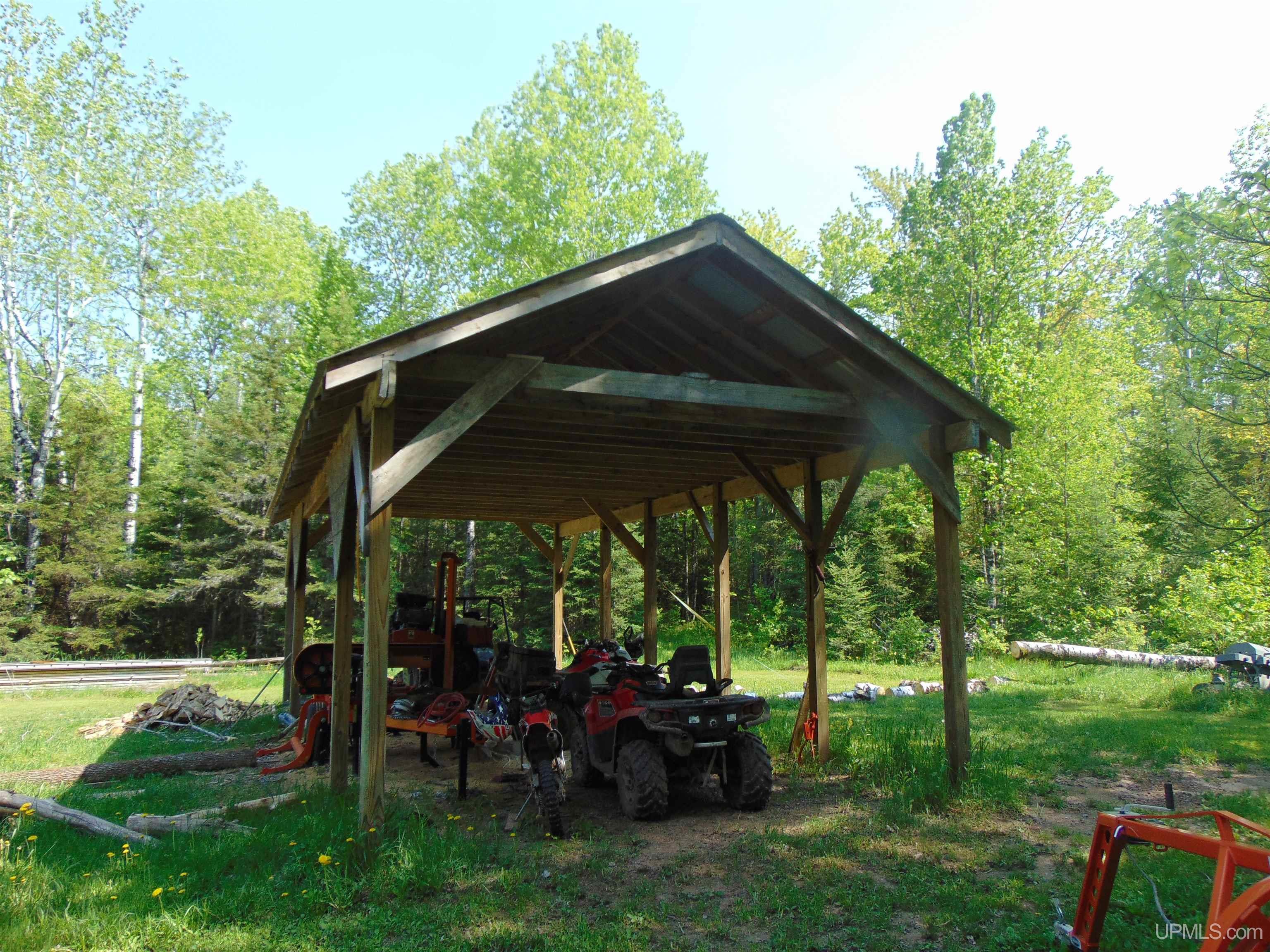 main property photo 14