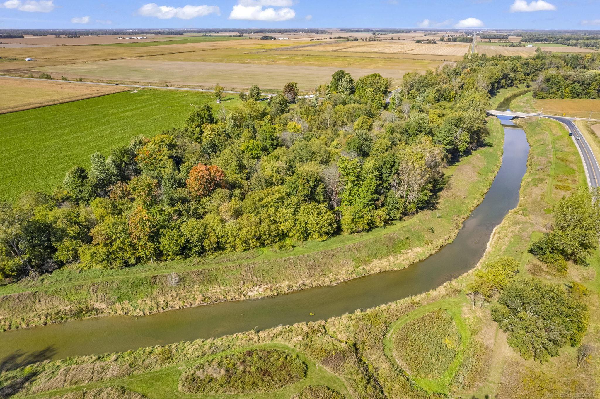 main property photo 10