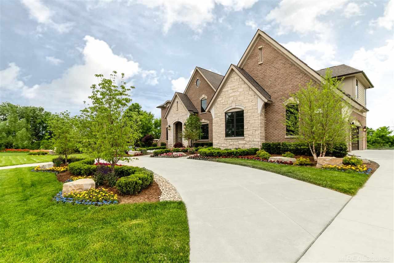 main property photo 6