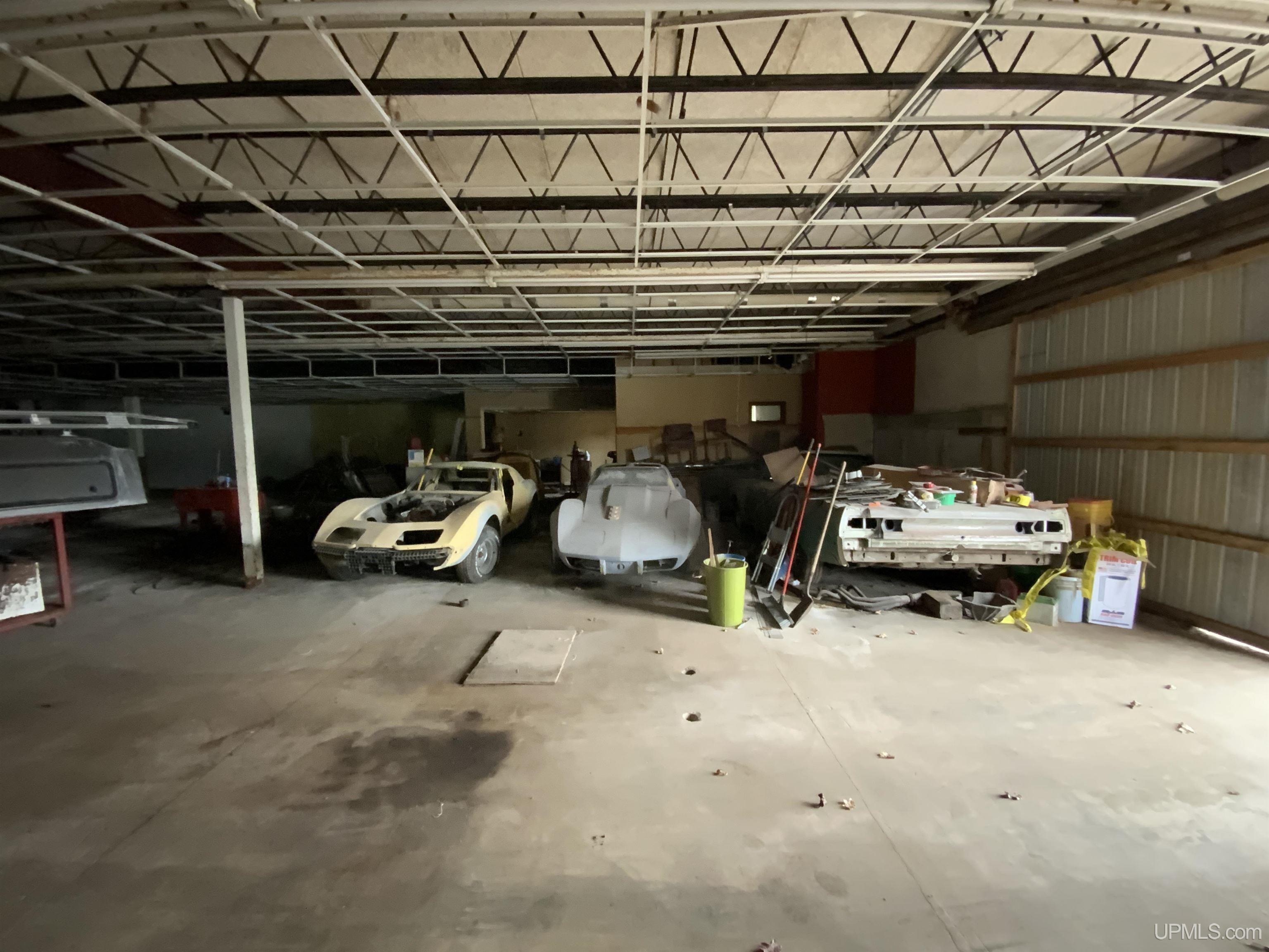 main property photo 12