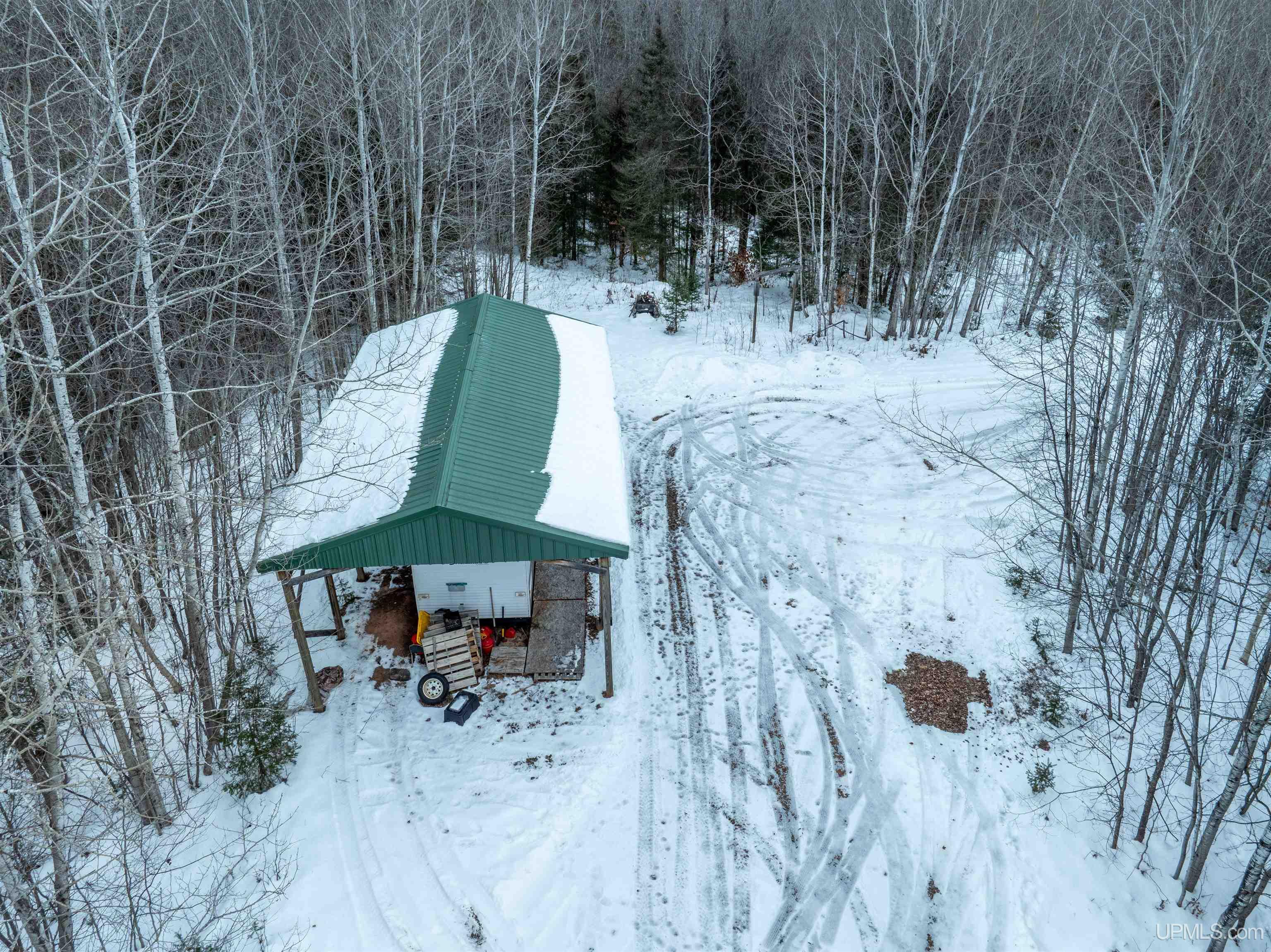 main property photo 12