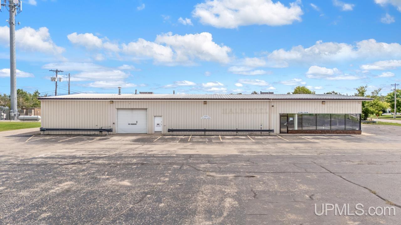 main property photo 7