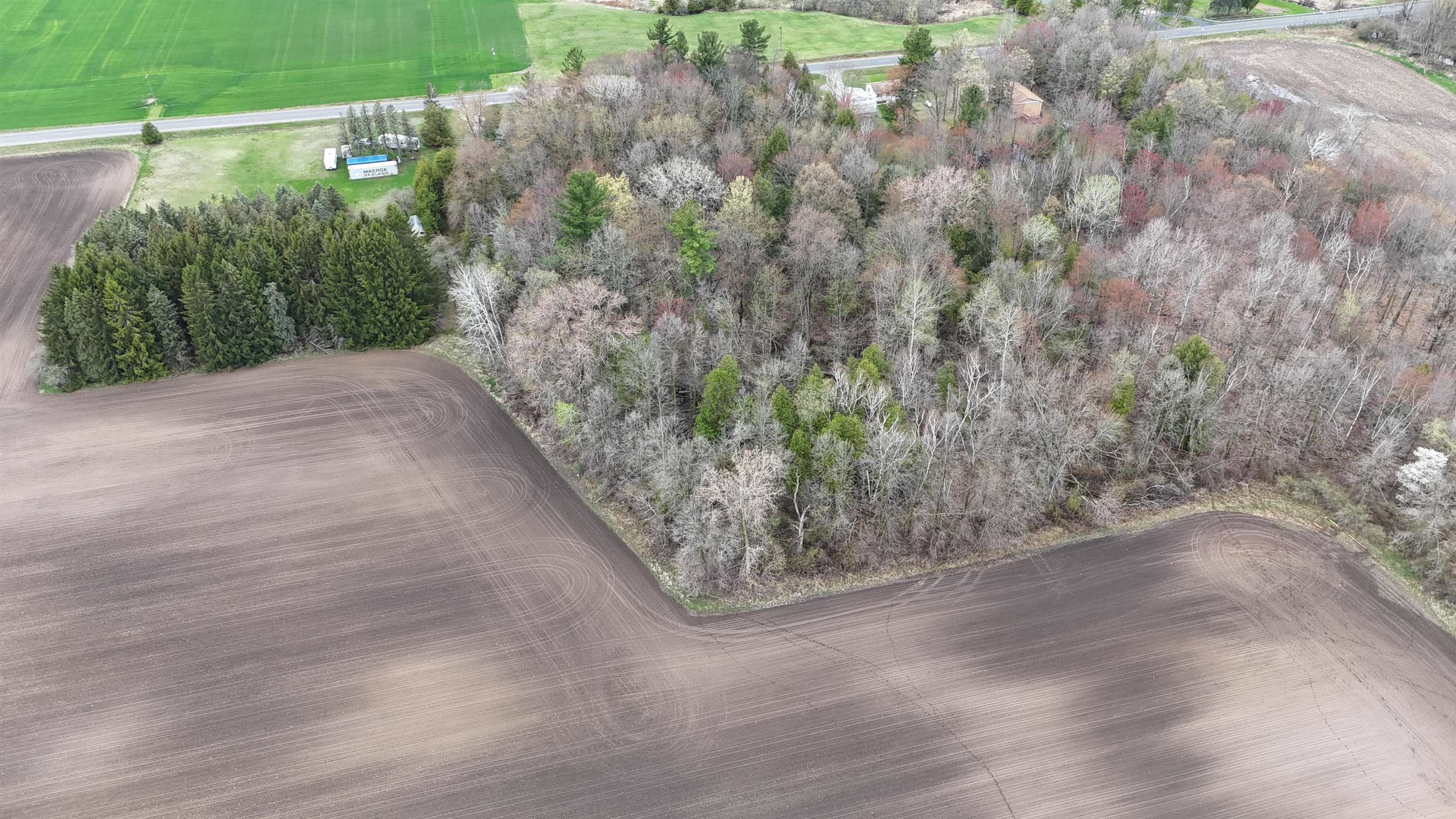main property photo 27