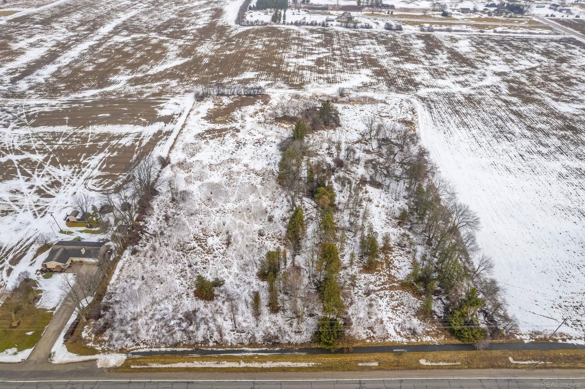 main property photo 8
