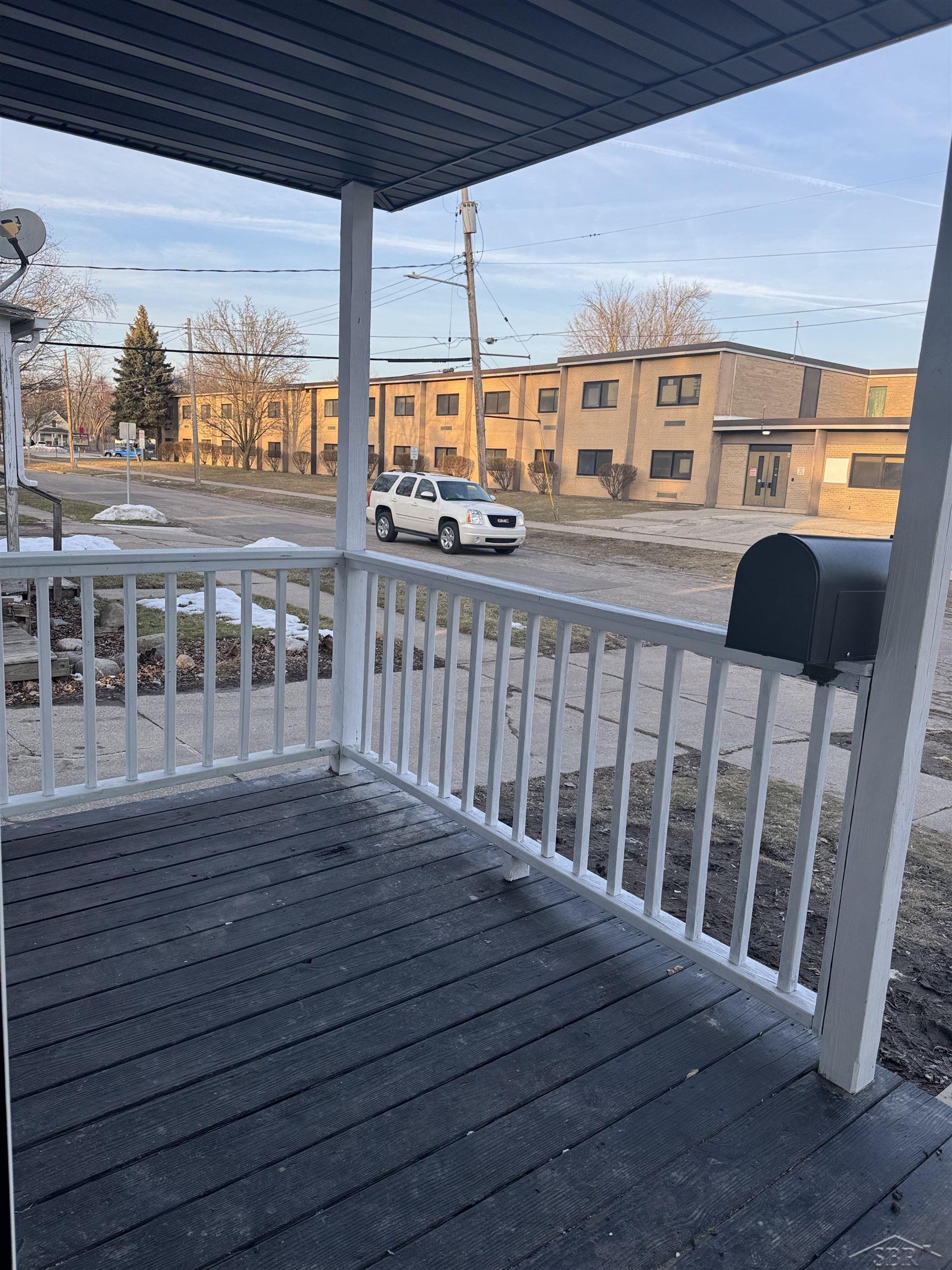 main property photo 5