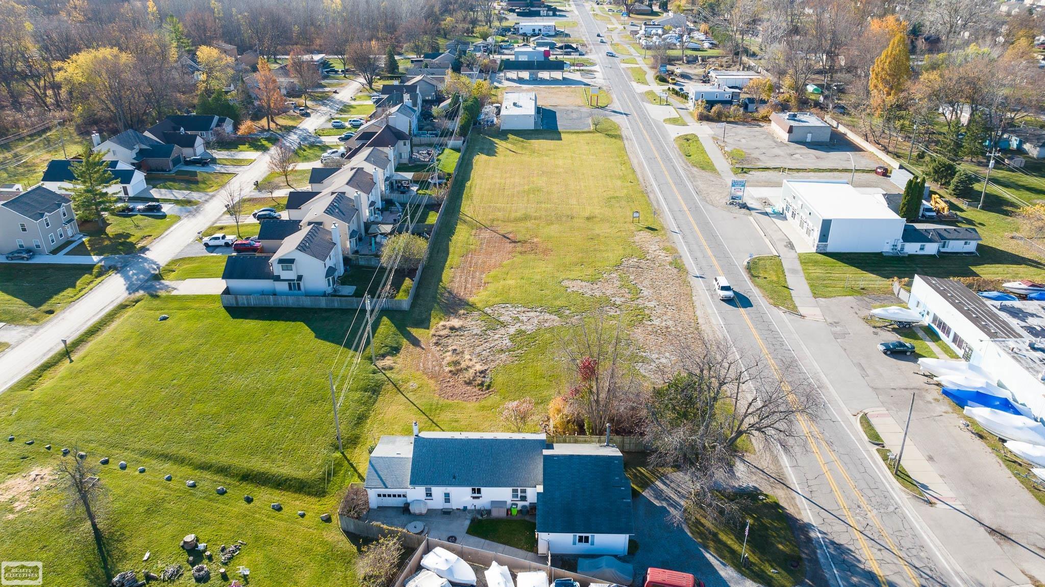 main property photo 10