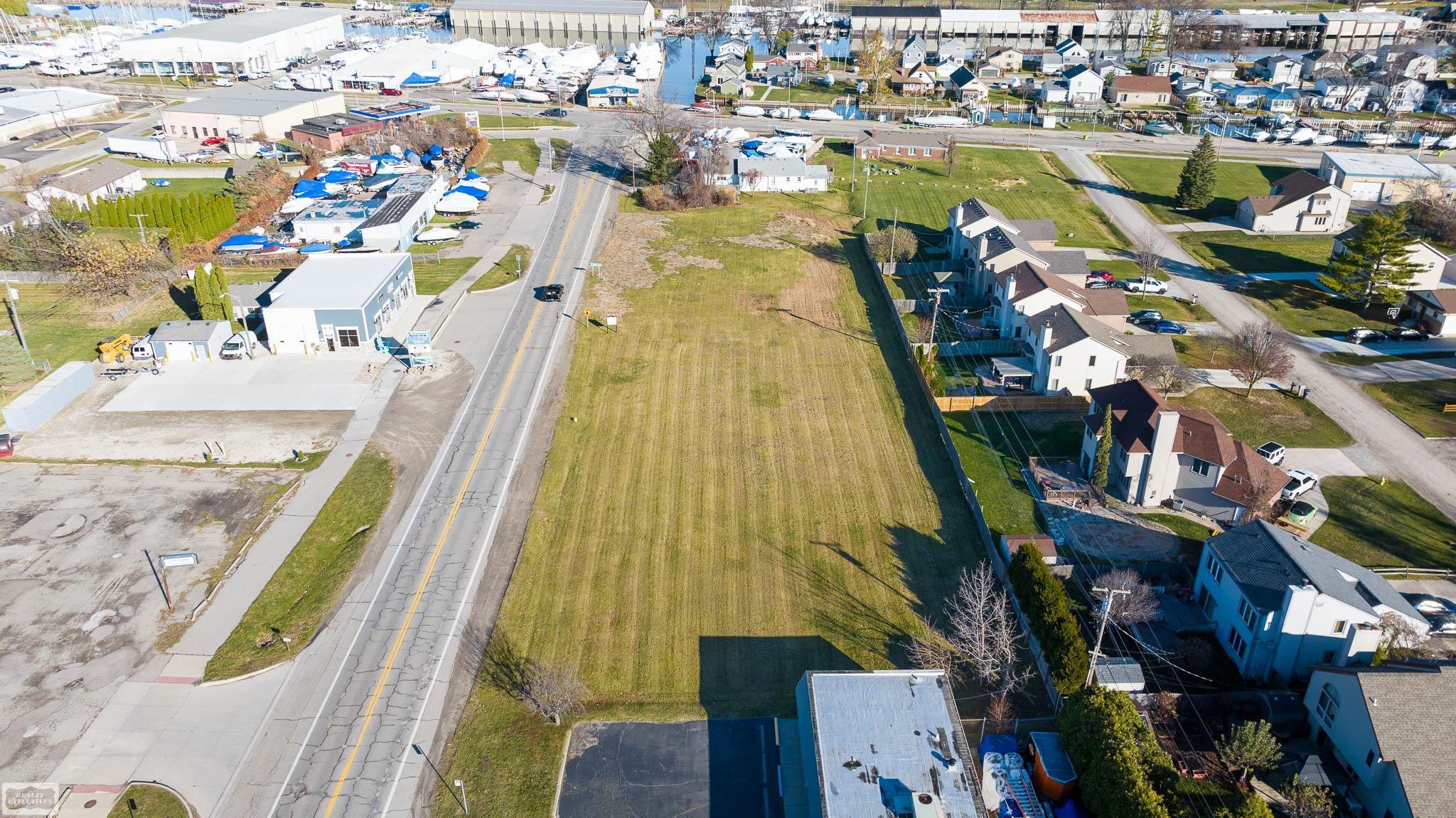 main property photo 9