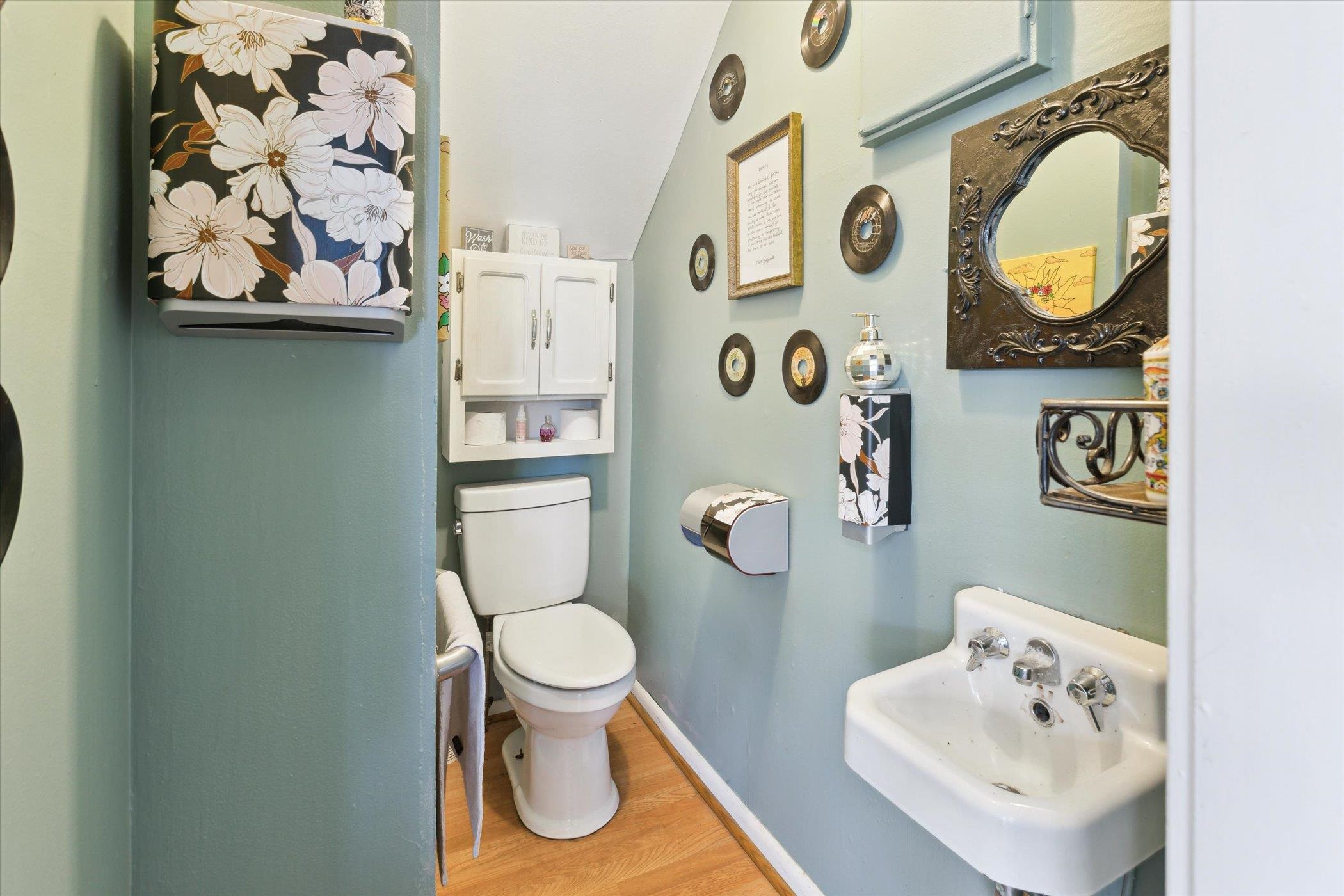main property photo 25